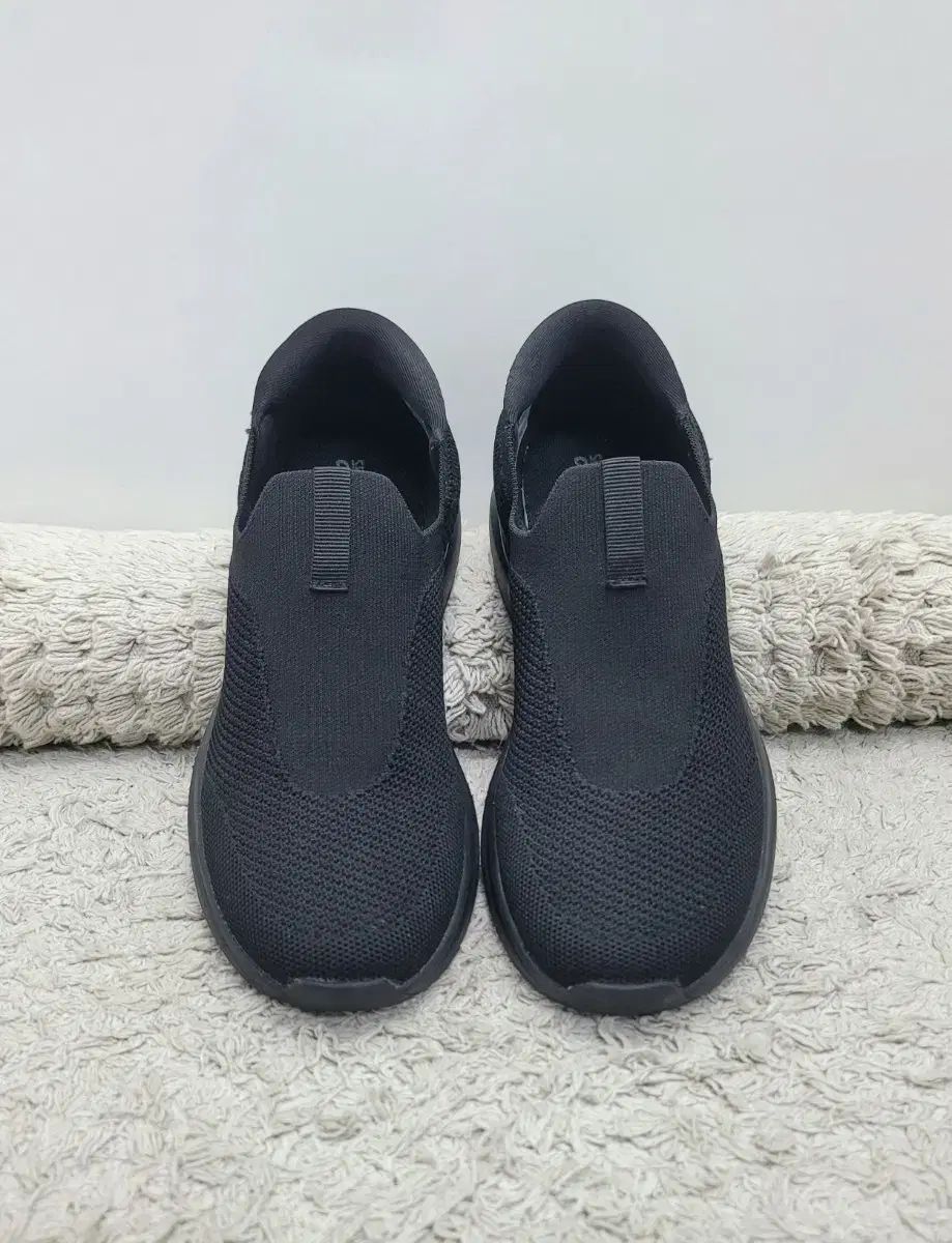 シューペン COMFY EZ コンフォート スニーカー 245