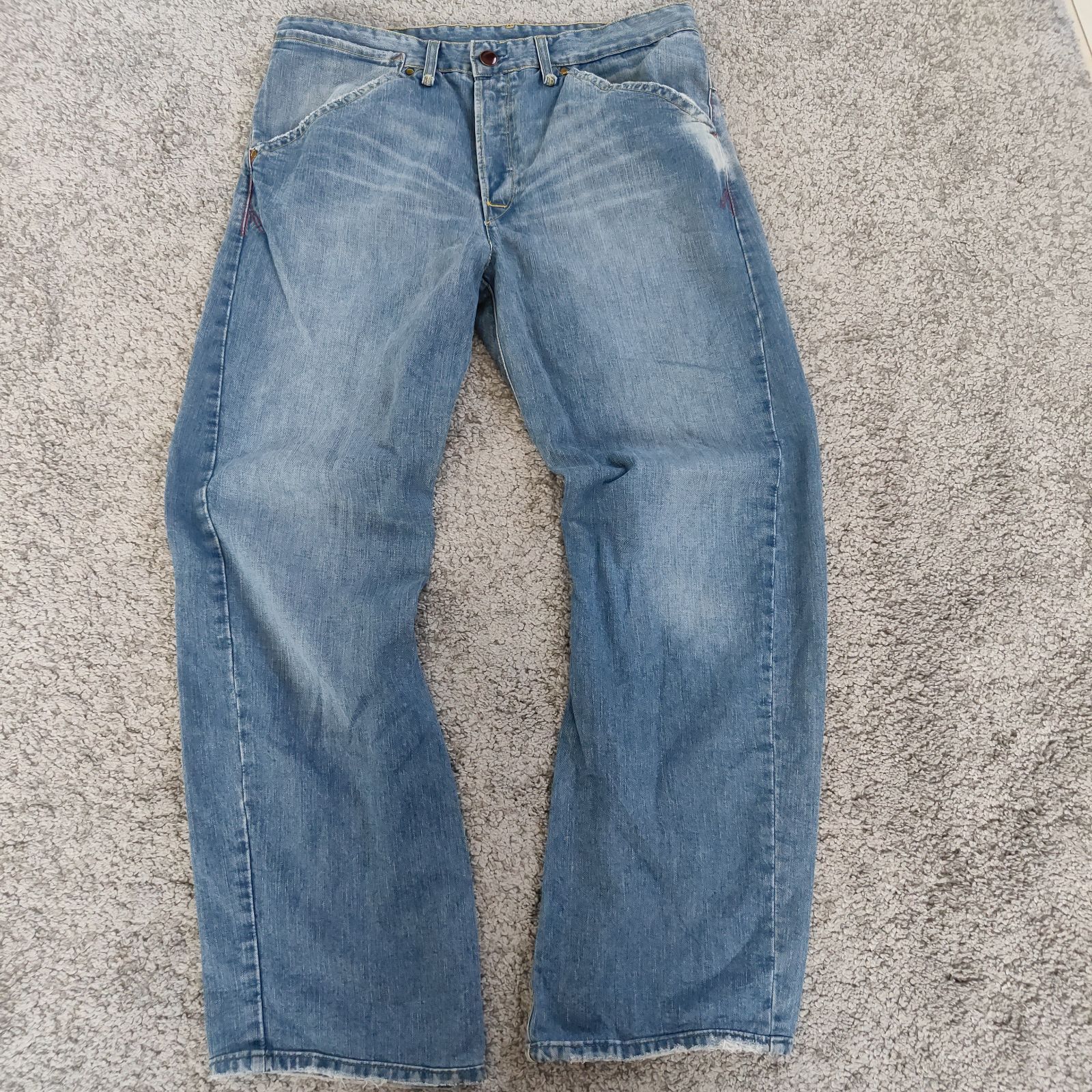 リーバイス　エンジニアードジーンズ　Y2K　立体裁断　3Dデニム　トルコ製　00s　デニムパンツ　DENIM　ジーパン　JEANS　ジーンズ　ビックサイズ　メンズ　中古　古着