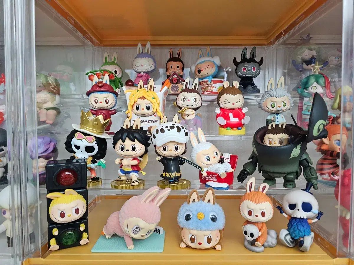 ポップマート ラブブ シリーズ まとめ 出品