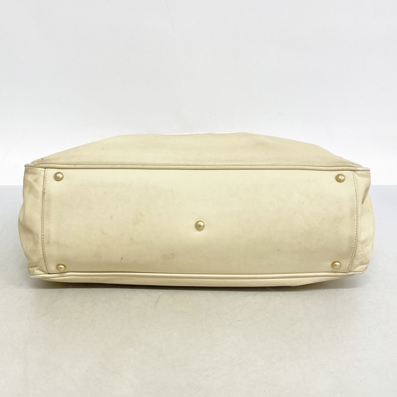 シャネル(Chanel) シャネル トートバッグ カメリア ラムスキン