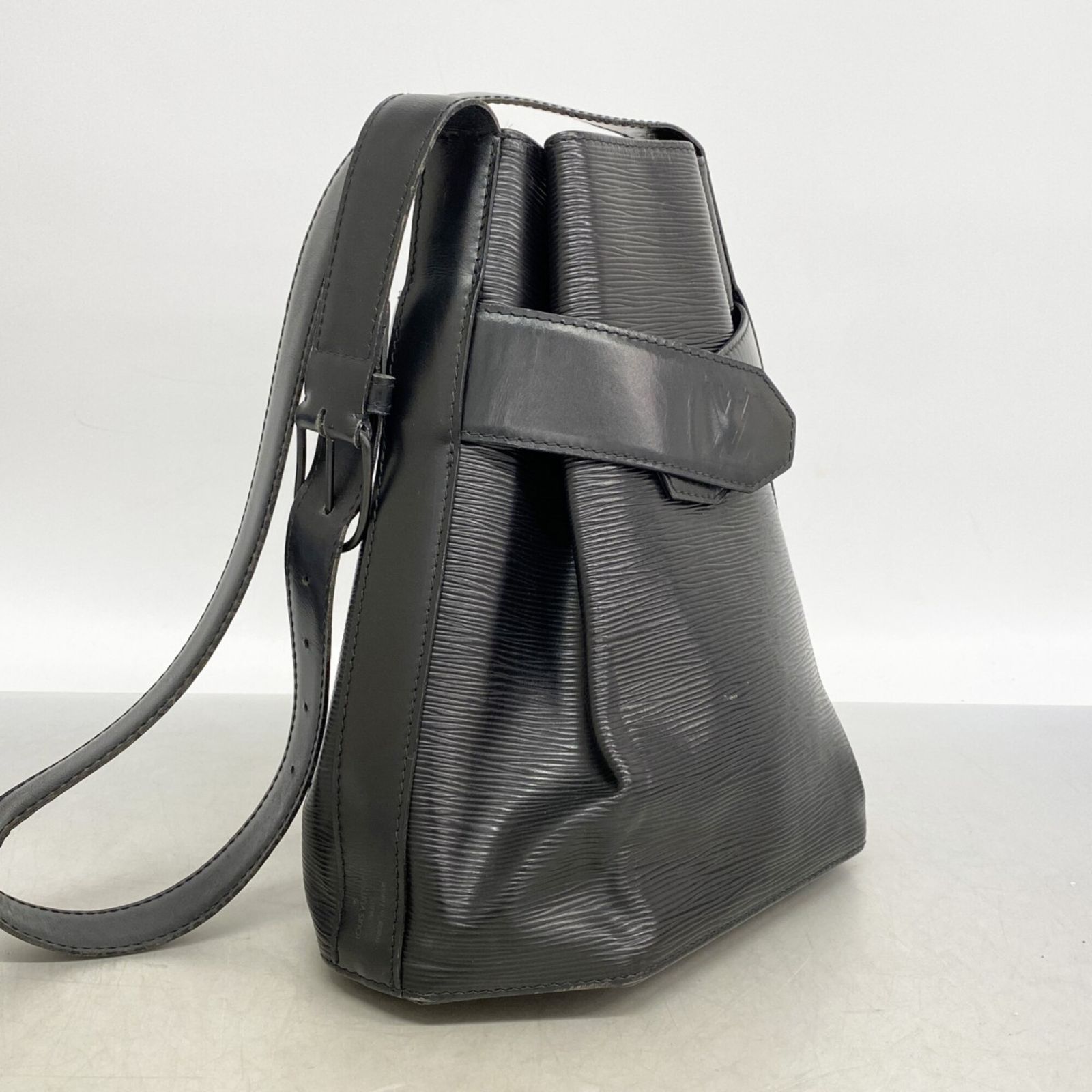 ルイ・ヴィトン(Louis Vuitton) ルイ・ヴィトン ショルダーバッグ エピ