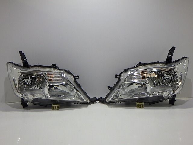 セレナ ヘッドライト左右 ハロゲン C26 FNC26 前期 100-23096 A 26010/26060-1VA0A コーティング 綺麗 260522033