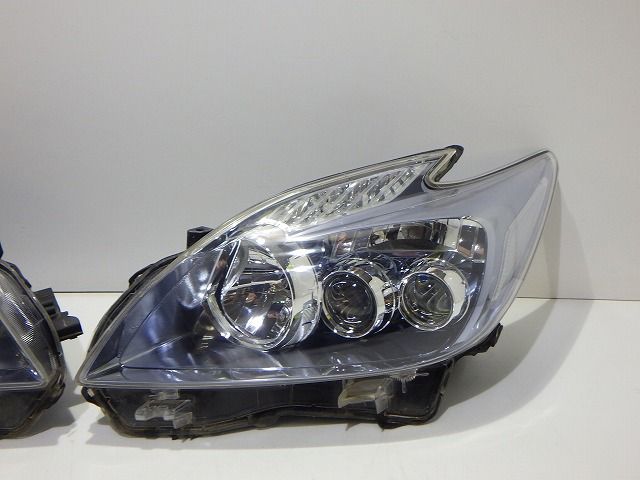 プリウス ヘッドライト左右 LED ZVW30 前期 47-30 ニ 81145-47340