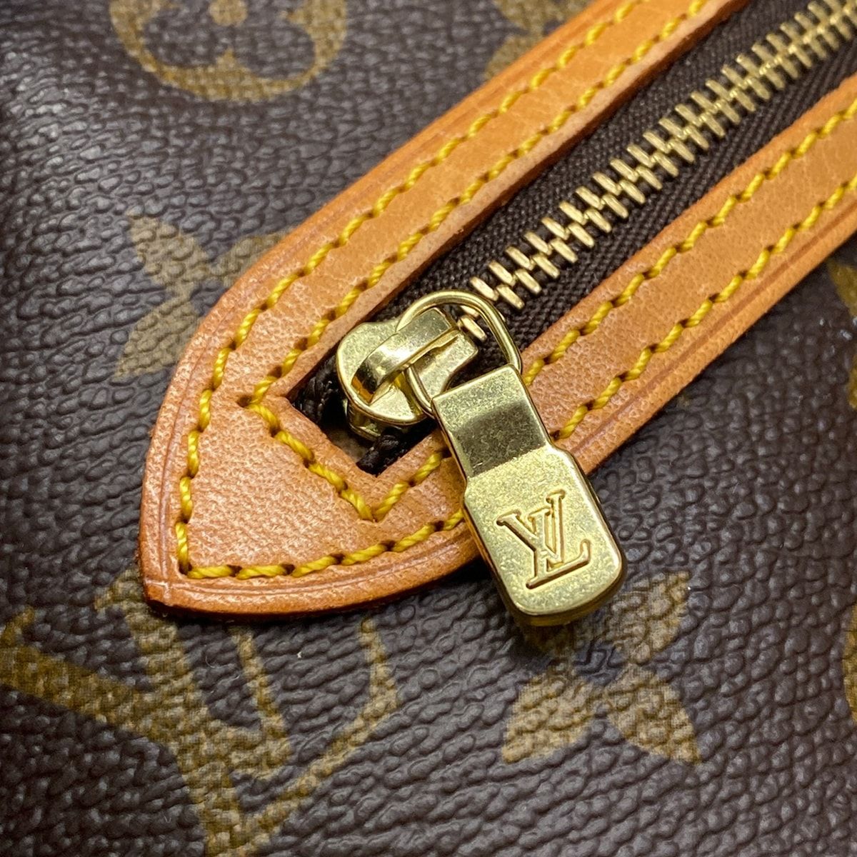 LOUIS VUITTON(ルイヴィトン) ショルダーバッグ モノグラム サック