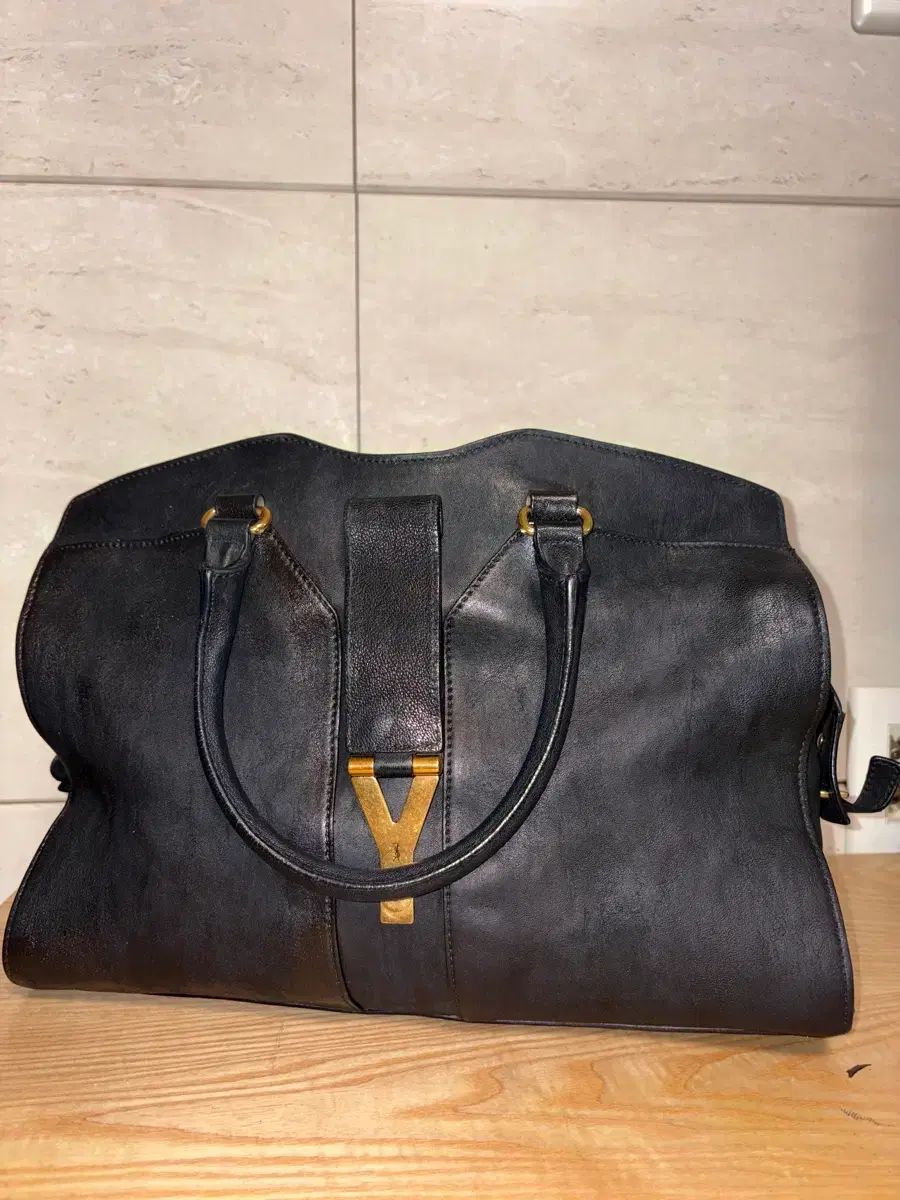 Saint Laurent サンローラン カバシック ブラック トートバッグ (正規品)
