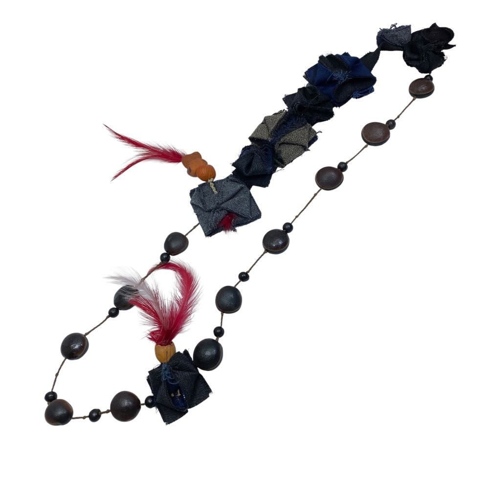 MARNI マルニ フェザー ロング ネックレス 異素材 ミックス フェザー ファブリック ウッドビーズ マルチカラー 上品 華やか 洗練 個性的 モード 人気 定番 アクセント エレガント