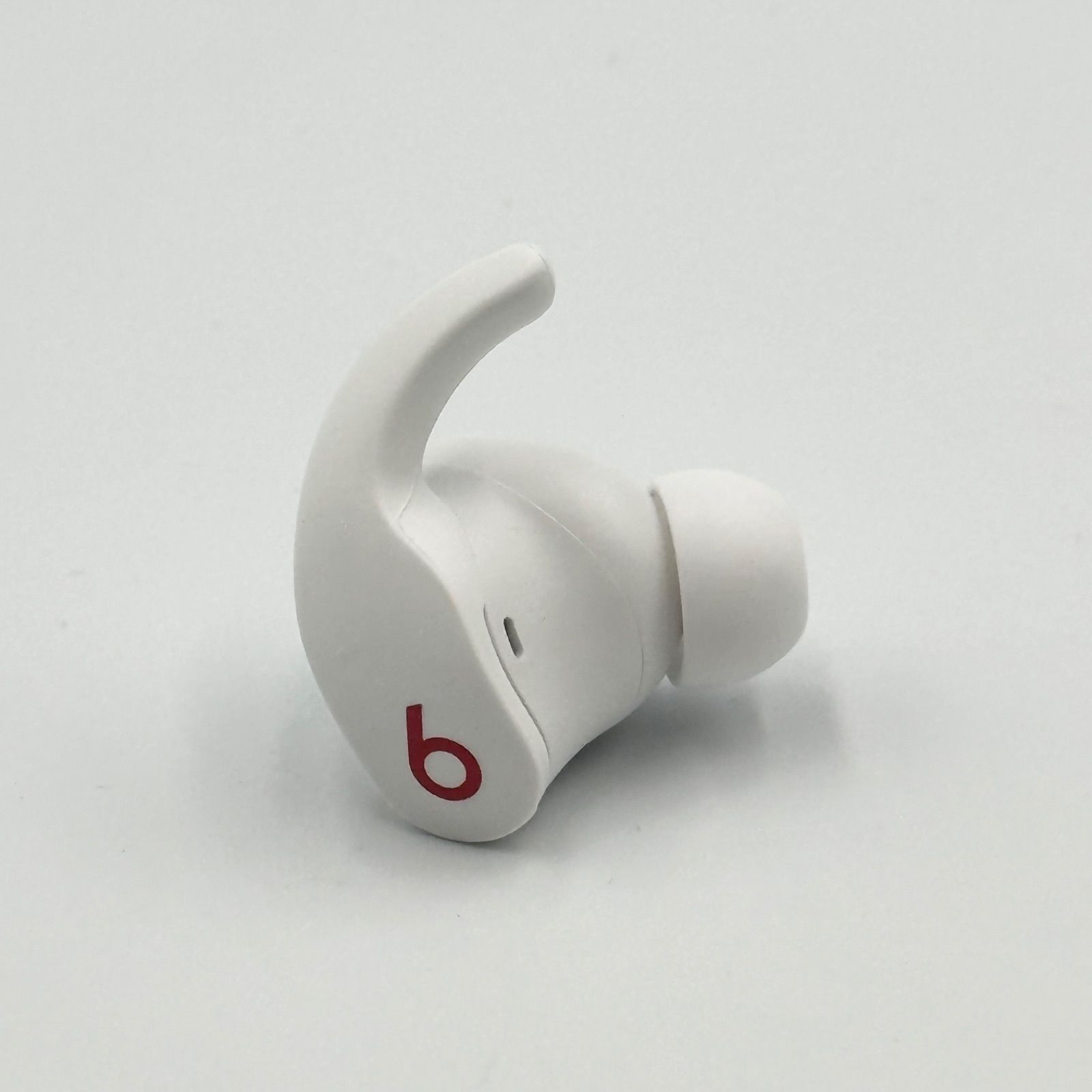 Beats Fit Pro 右耳のみ ホワイト【24時間以内発送・美品✨️】 - メルカリ