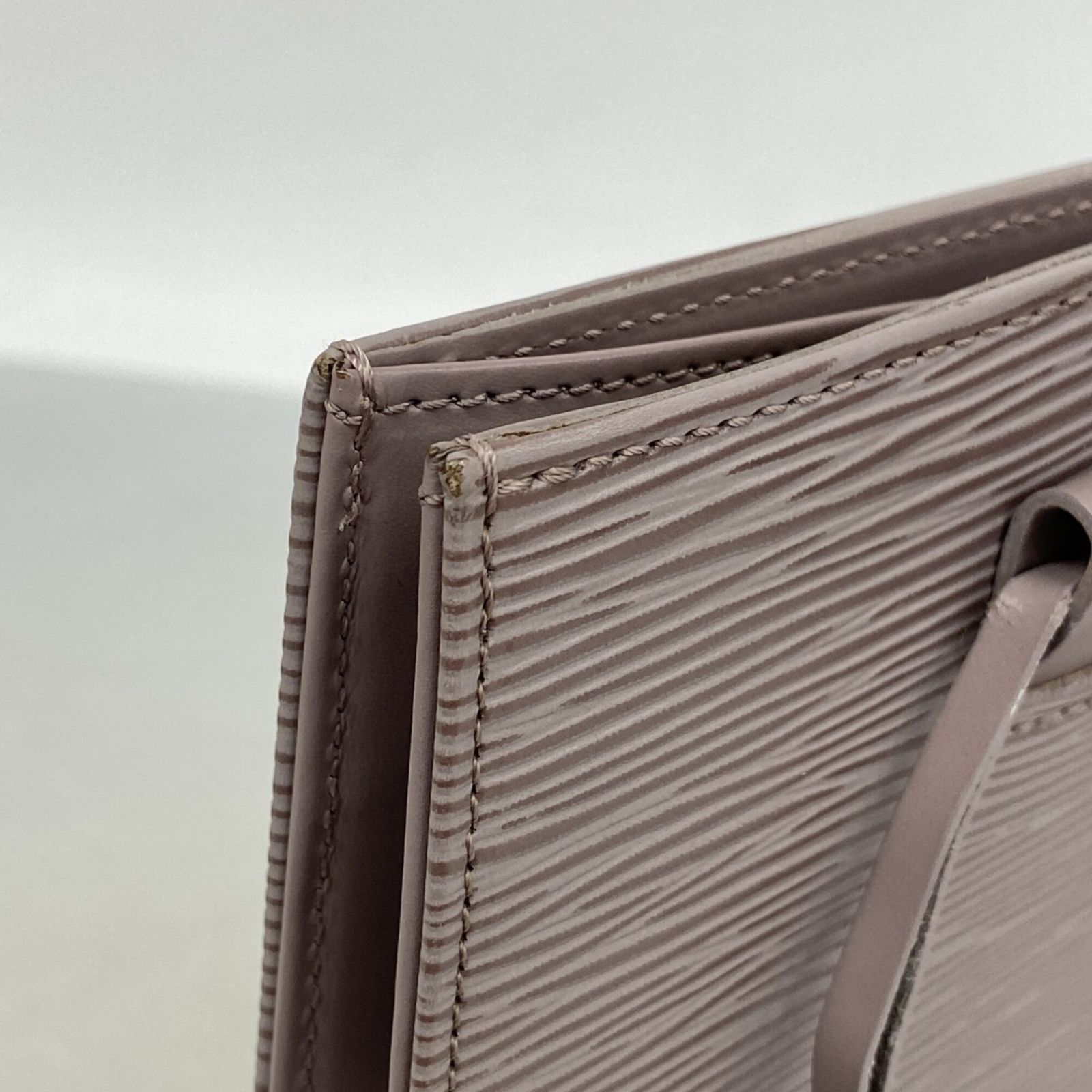 ルイ・ヴィトン(Louis Vuitton) ルイ・ヴィトン ショルダーバッグ エピ 