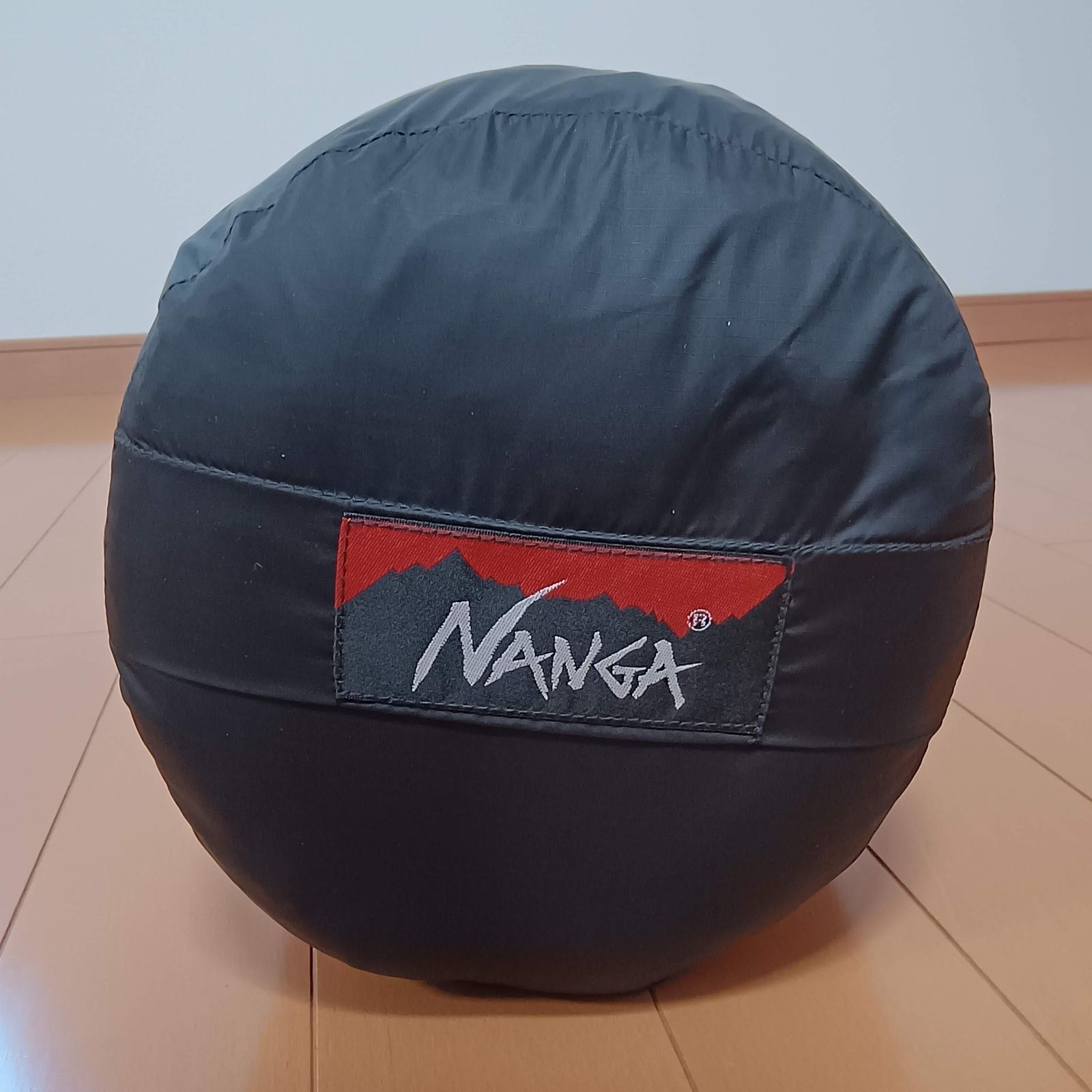 NANGA ナンガ オーロラ 600DX オールブラック マミー型シュラフ 寝袋