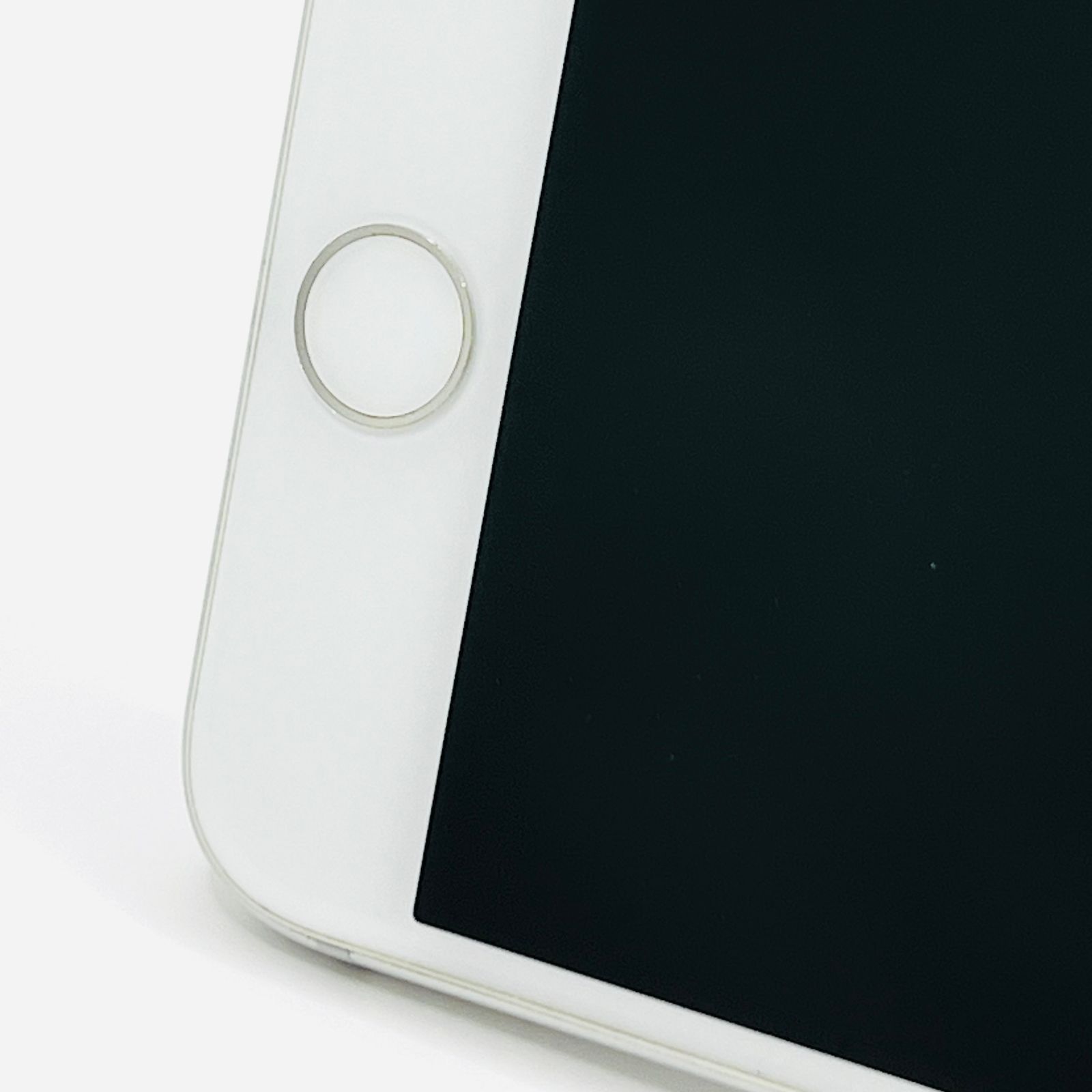 iPhone8 64GB シルバー SIMフリー Bランク - メルカリ