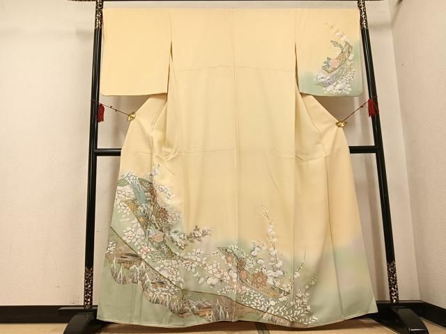 本鼈甲蒔絵付ヒョーウブローチ
