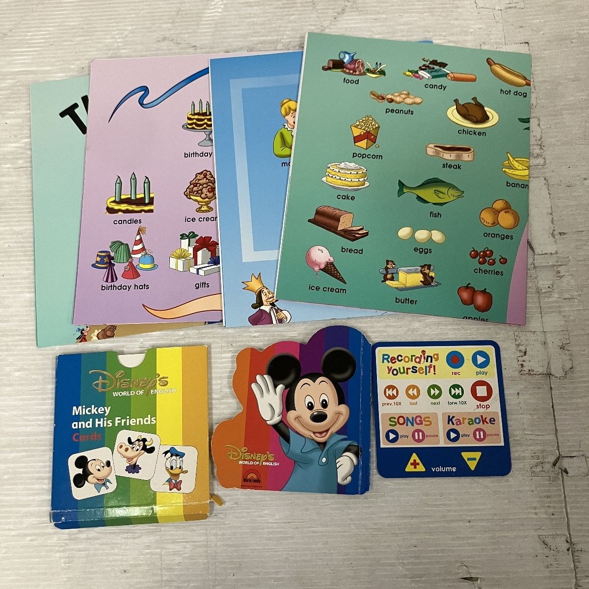DWE 2019年頃 未開封含 ワールドファミリー DVD版 ディズニー セット