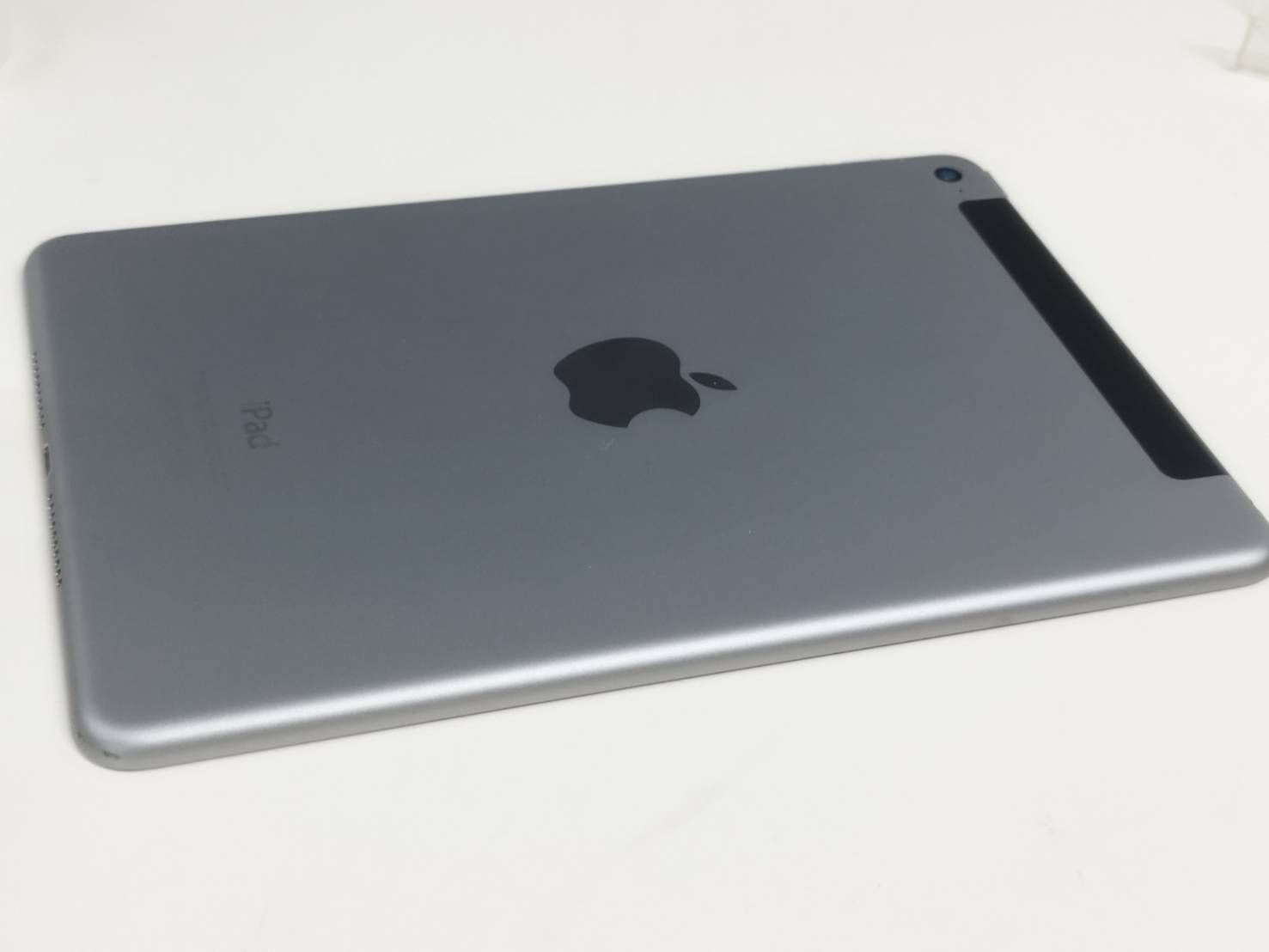 Wi-Fi+セルラー】iPad mini 4/7.9インチ/A1550/128GB〈MK762J/A