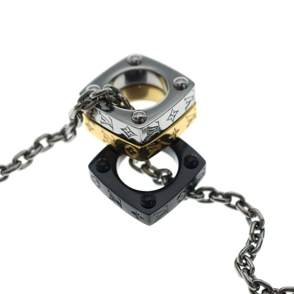 LOUIS VUITTON (ルイヴィトン) ボールド モノグラムペンダント