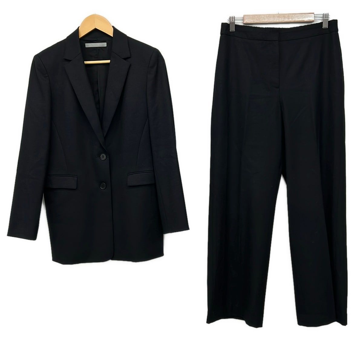 theory luxe(セオリーリュクス) レディースパンツスーツ レディース美品 - 黒 肩パッド