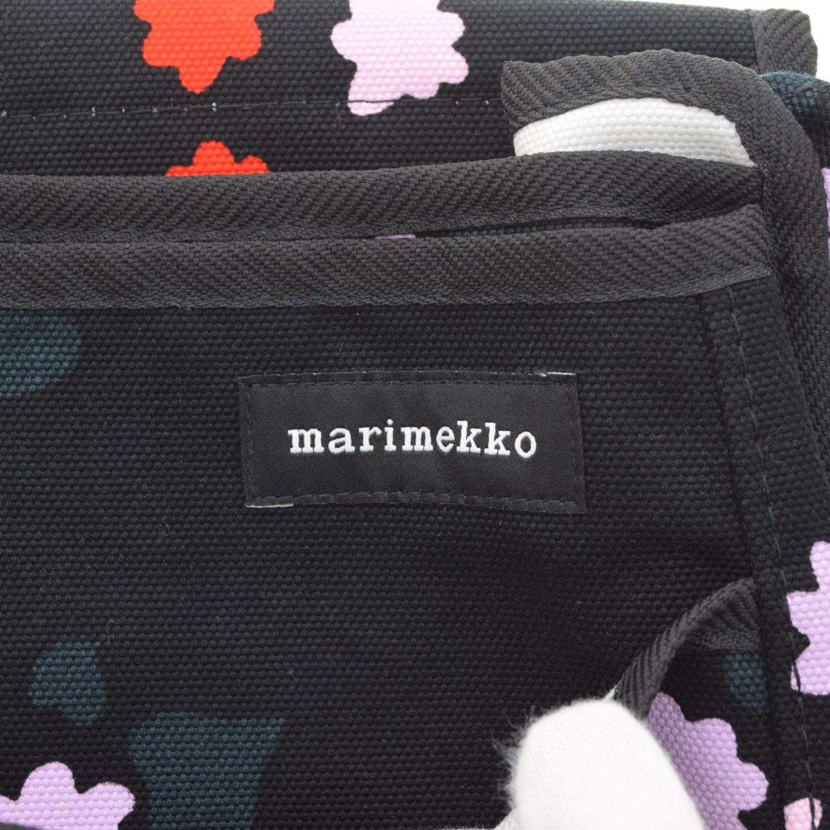 MARIMEKKO】EULA TAIVAANKUKATショルダーバッグ - メルカリ