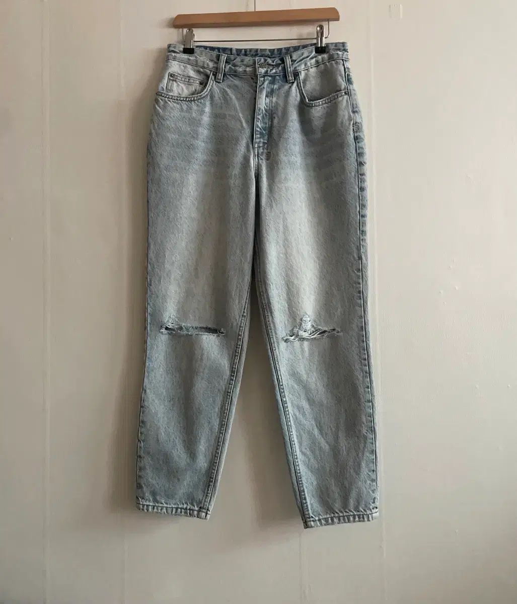 Ksubi テーパード デニムパンツ