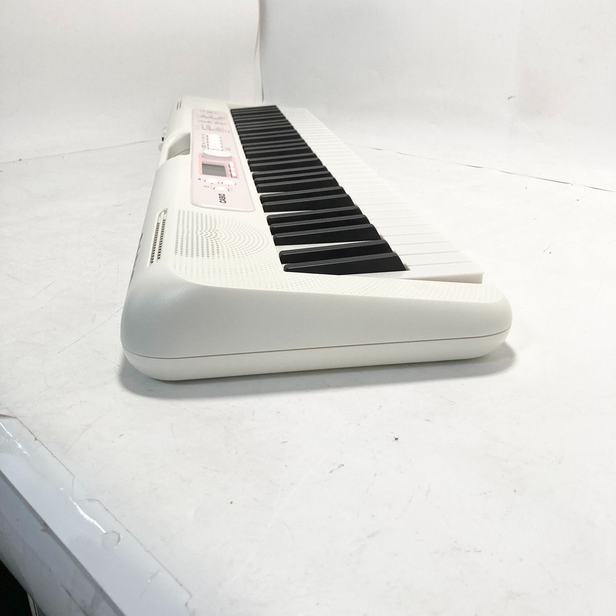 CASIO カシオ 光ナビゲーションキーボード LK-320 2021年発売モデル