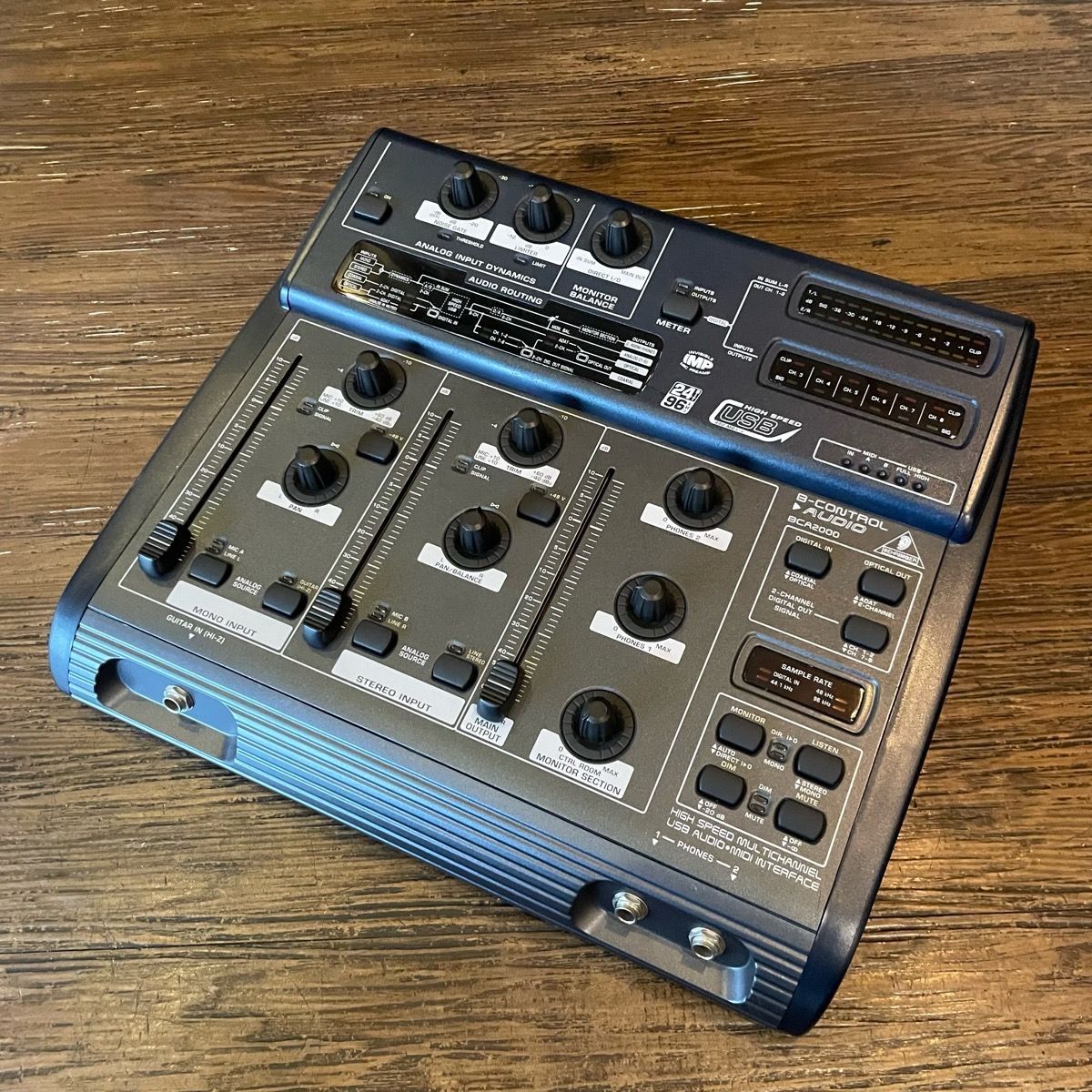 Behringer BCA-2000 ベリンガー オーディオインターフェイス DTM
