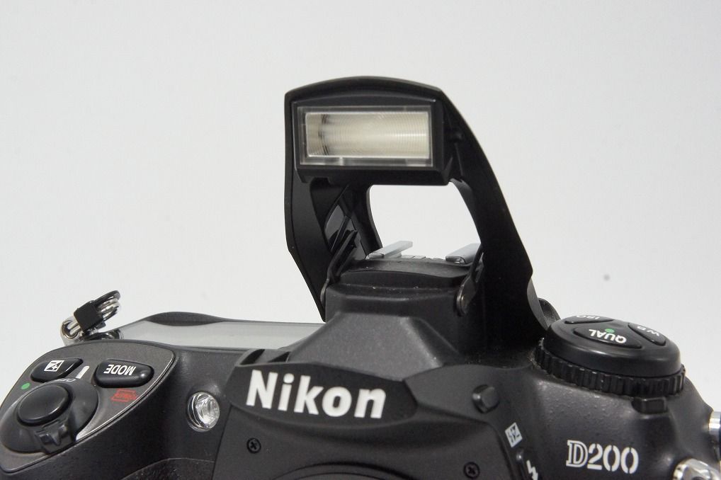 B　ニコン　Nikon  D200 デジタル一眼レフカメラ本体＆レンズ Nikon ニコン D200 ボディ デジタル一眼レフカメラ 260518b - メルカリ