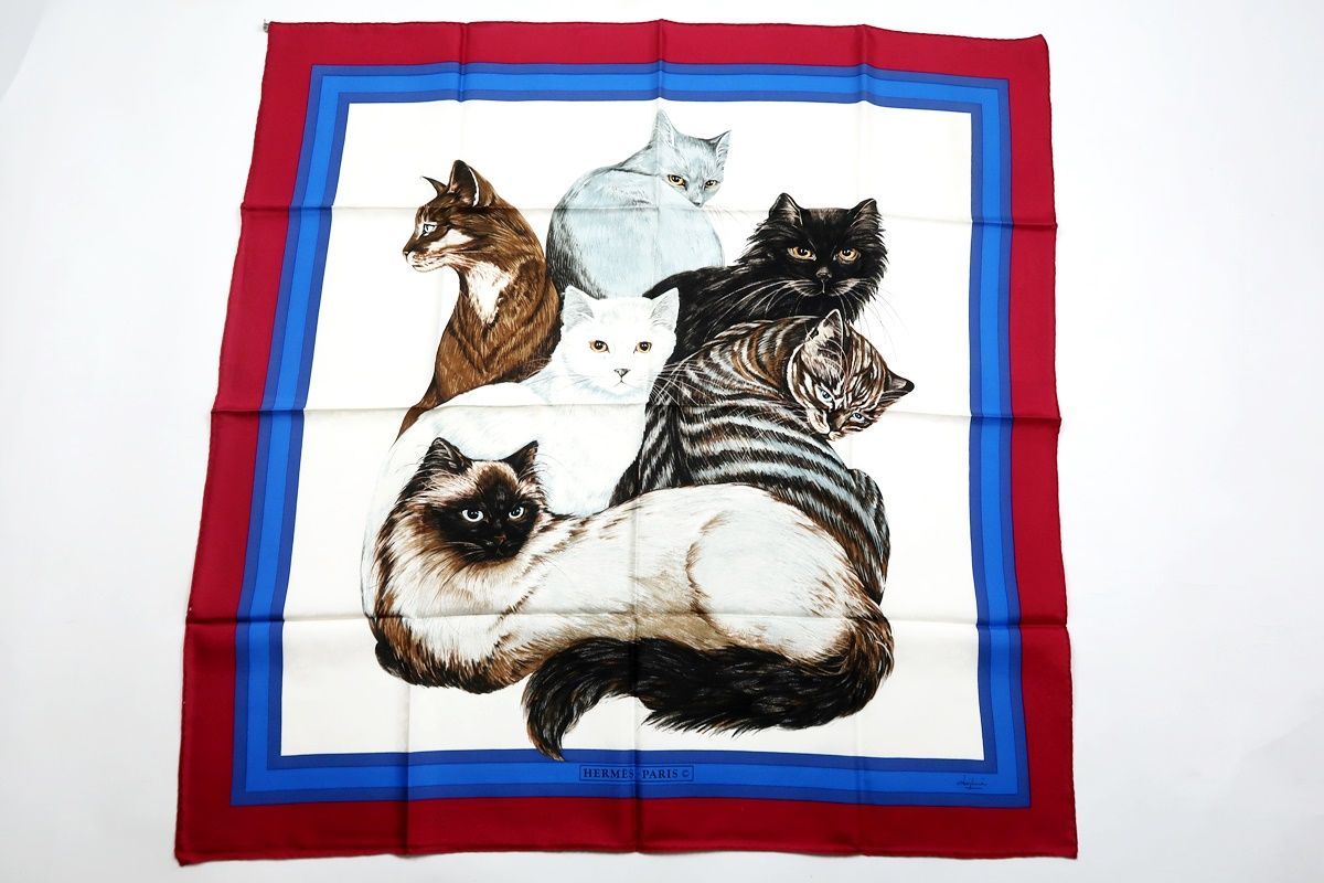 【超美品】HERMES エルメス スカーフ カレ90【レ・シャ】猫柄 90×90 シルク100％ 箱付き【TC49】