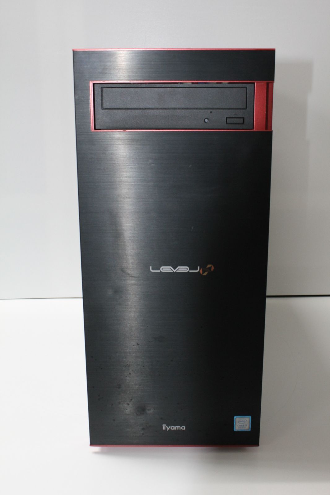 中古デスクトップPC】iiyama〈LEVEL Infinity〉Core i7/SSD256GB+