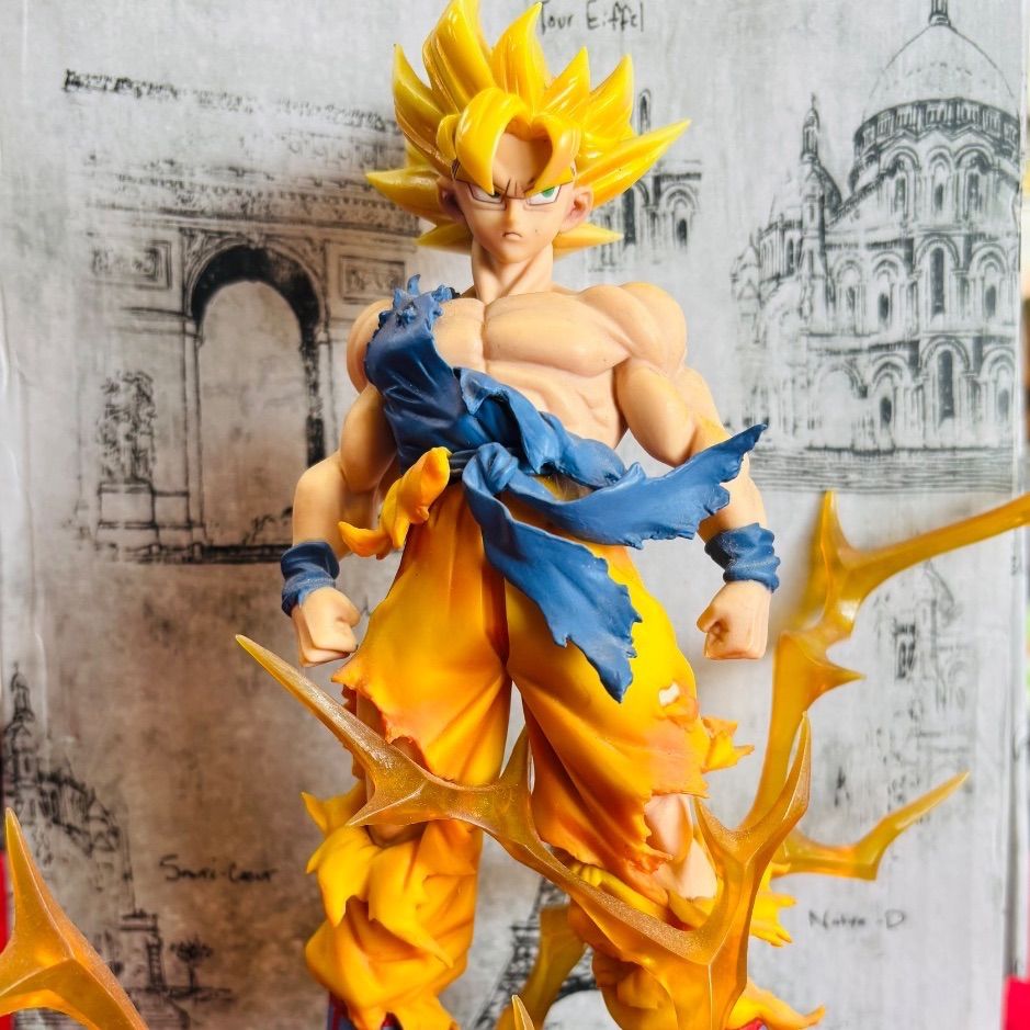 孫悟空 超サイヤ人 フィギュア 約28cm エフェクト台座付き ドラゴンボールZ スーパーサイヤ人 ✨孫悟空 フィギュア 台座付き