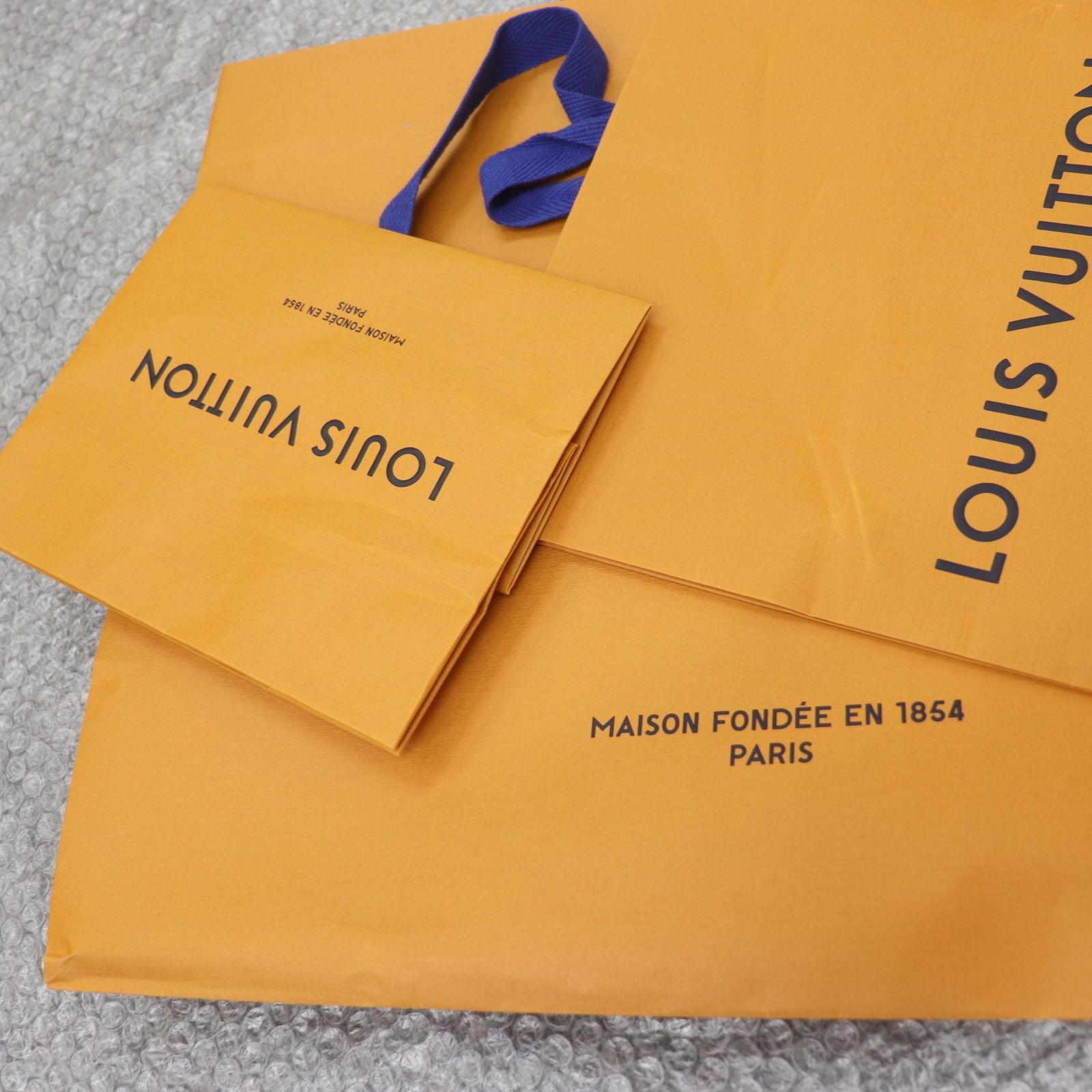 ルイヴィトン 空箱19個 紙袋25枚 リボン14本 メッセージカード13枚 IT8U5P896DFS LOUIS VUITTON ルイヴィトン BOX 空き箱 ショッパー 純正