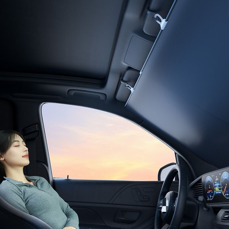 【送料無料】全車種対応フロントガラス遮光断熱サンシェードPVC製伸縮式折りたたみ紫外線カット車内温度上昇防止ダッシュボード保護簡単取付収納便利高品質スタイリッシュ夏の必需品フィット感抜群簡単装着大人気おすすめ選べる梱包