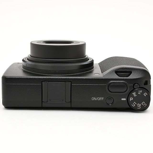 RICOH リコー　GRIII 美品　シャッター回数200未満 GR III シャッター回数 約2000回以下 γA5731-2Q1A | リコー