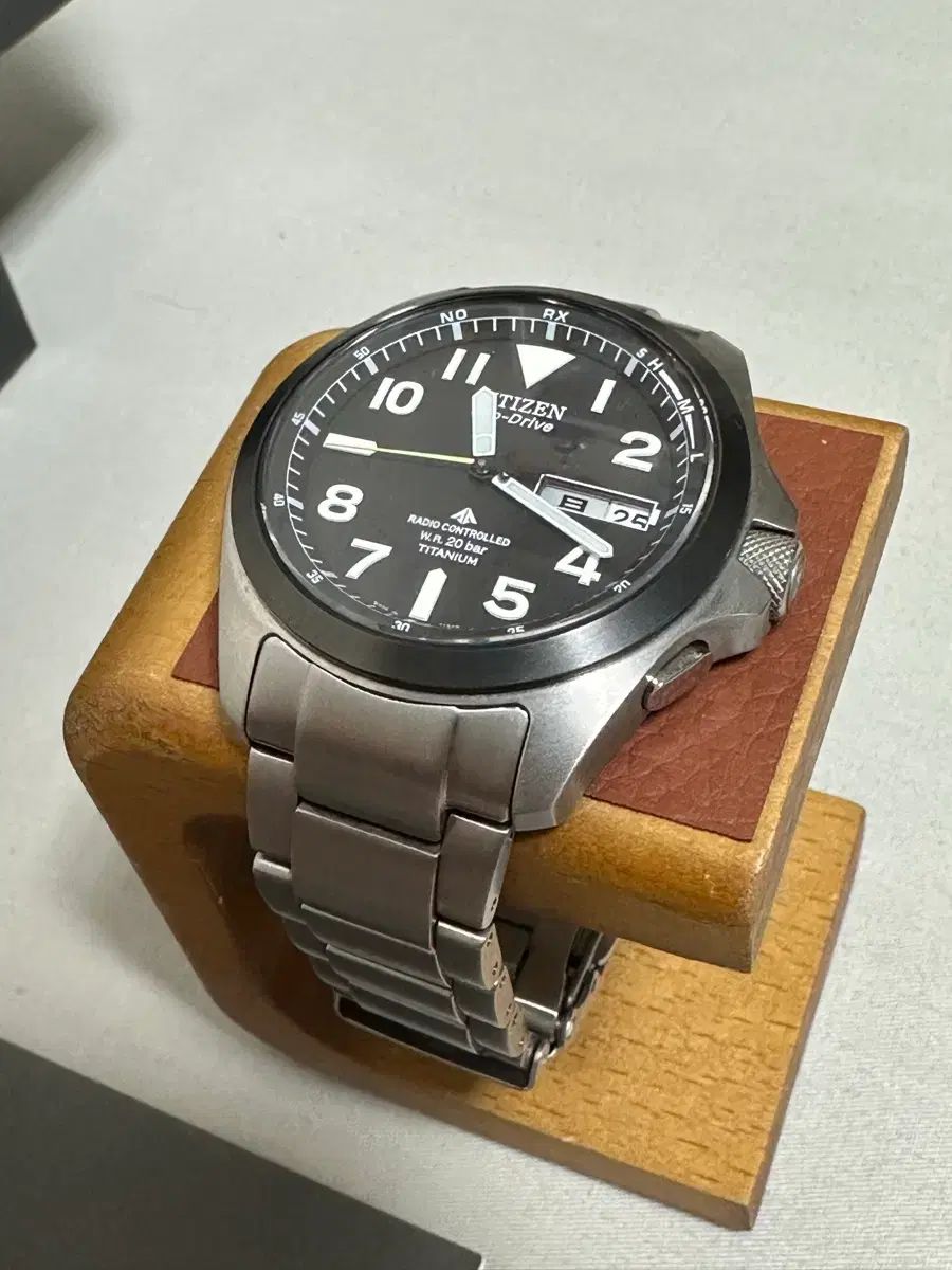 シチズン pmd56 黒文字盤 ほぼ新品