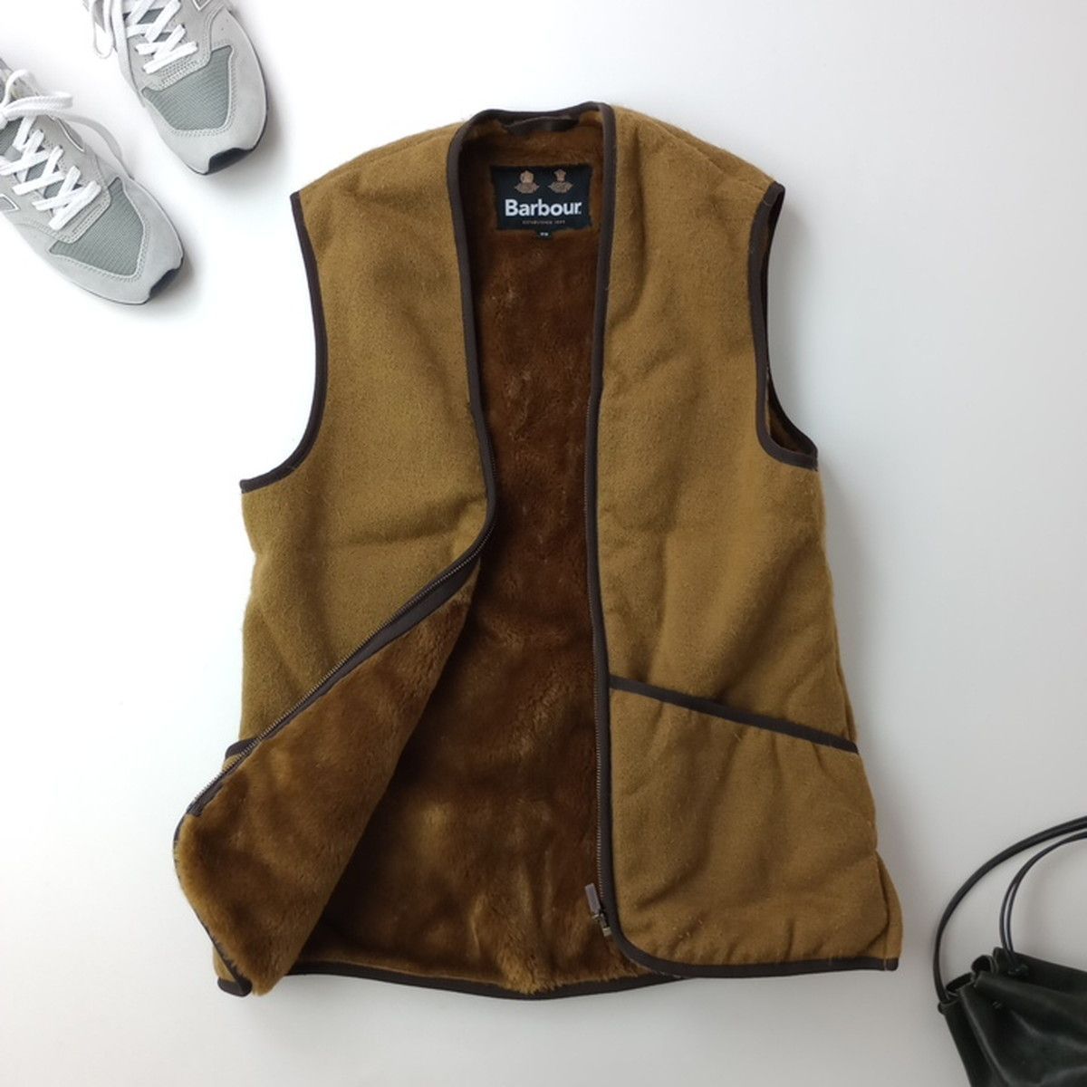 Barbour ライナーリバーシブルベスト　レジ　サイズ40 ブラウン BARBOUR バブアー WARM PILE WAISTCOAT ZIP-IN LINER - BROWN ライナー