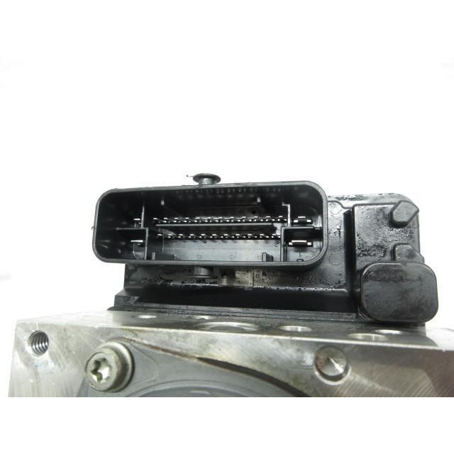 R1年 セレナ ハイウェイスター GFC27 ABSアクチュエーター 47660-5TS1C 208496 4827 R1年 セレナ ハイウェイスター GFC27 ABSアクチュエーター 47660-5TS1C 208496 4827
