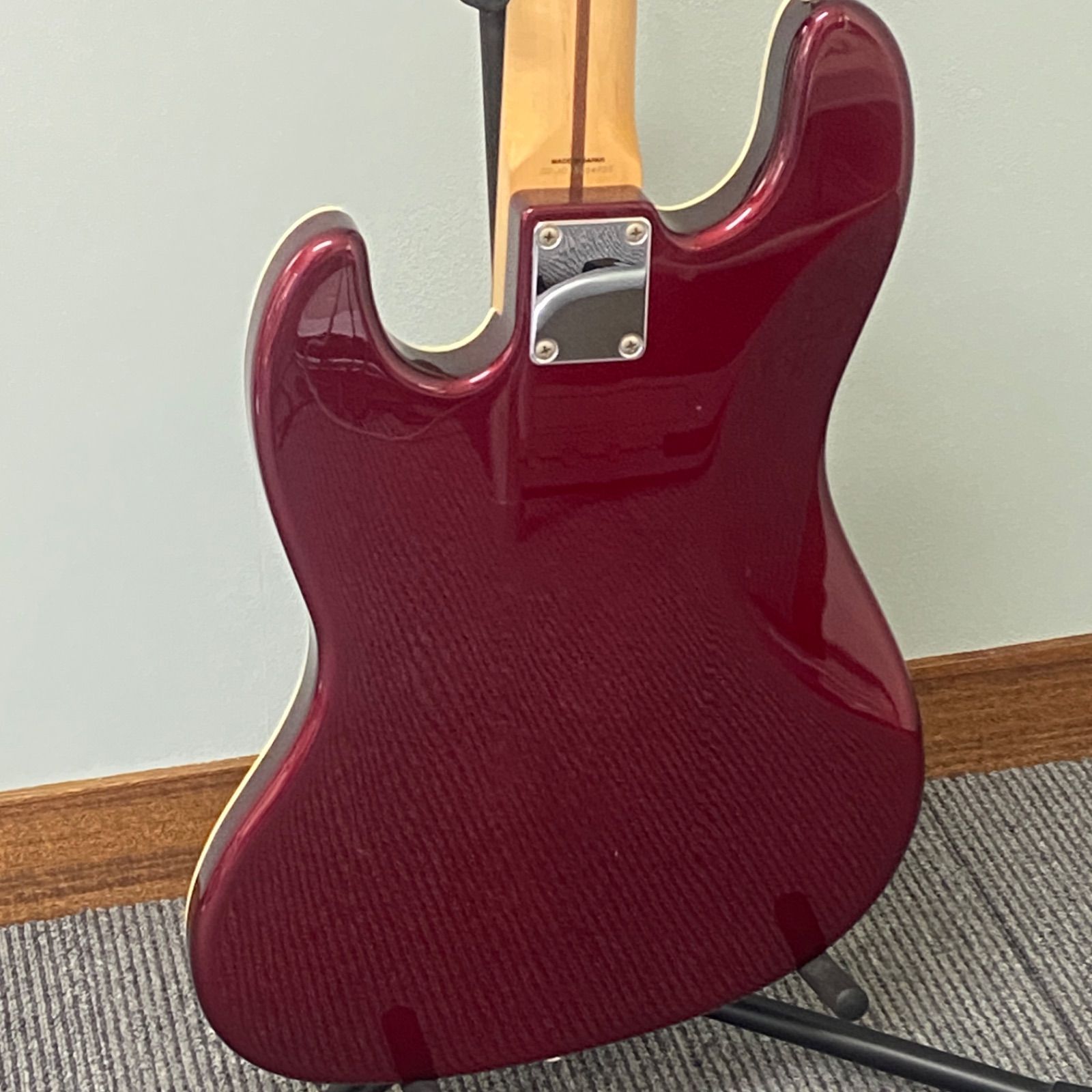 ベースボディ FenderエアロダインPU＋NBハムバッカー ジャンク品 ベースボディ FenderエアロダインPU＋NBハムバッカー ジャンク品