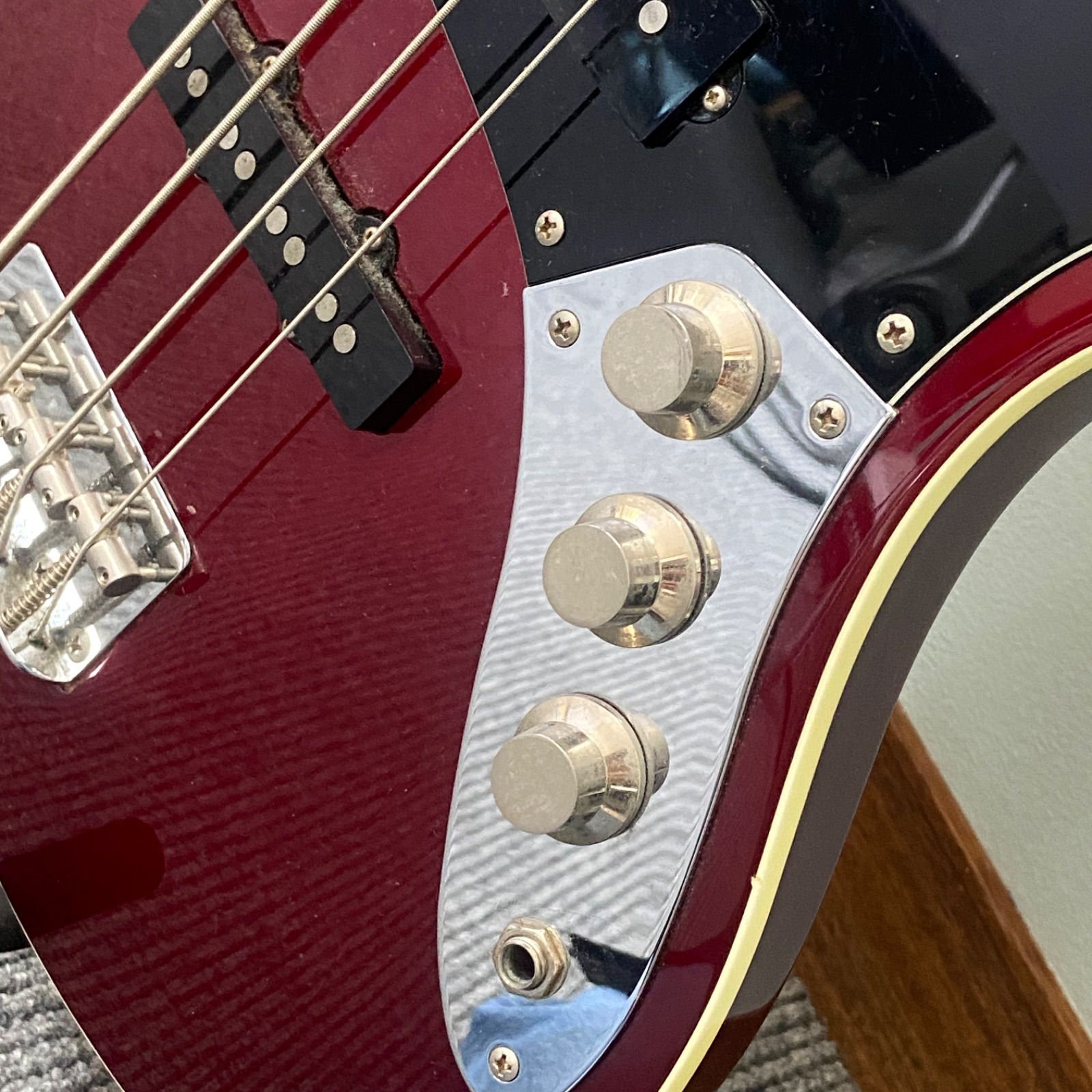 ベースボディ FenderエアロダインPU＋NBハムバッカー ジャンク品 ベースボディ FenderエアロダインPU＋NBハムバッカー ジャンク品