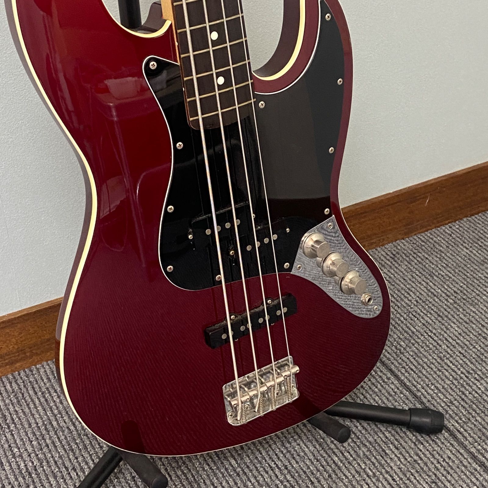Fender Japan フェンダー・ジャパン Aerodyne（エアロダイン）ジャズ