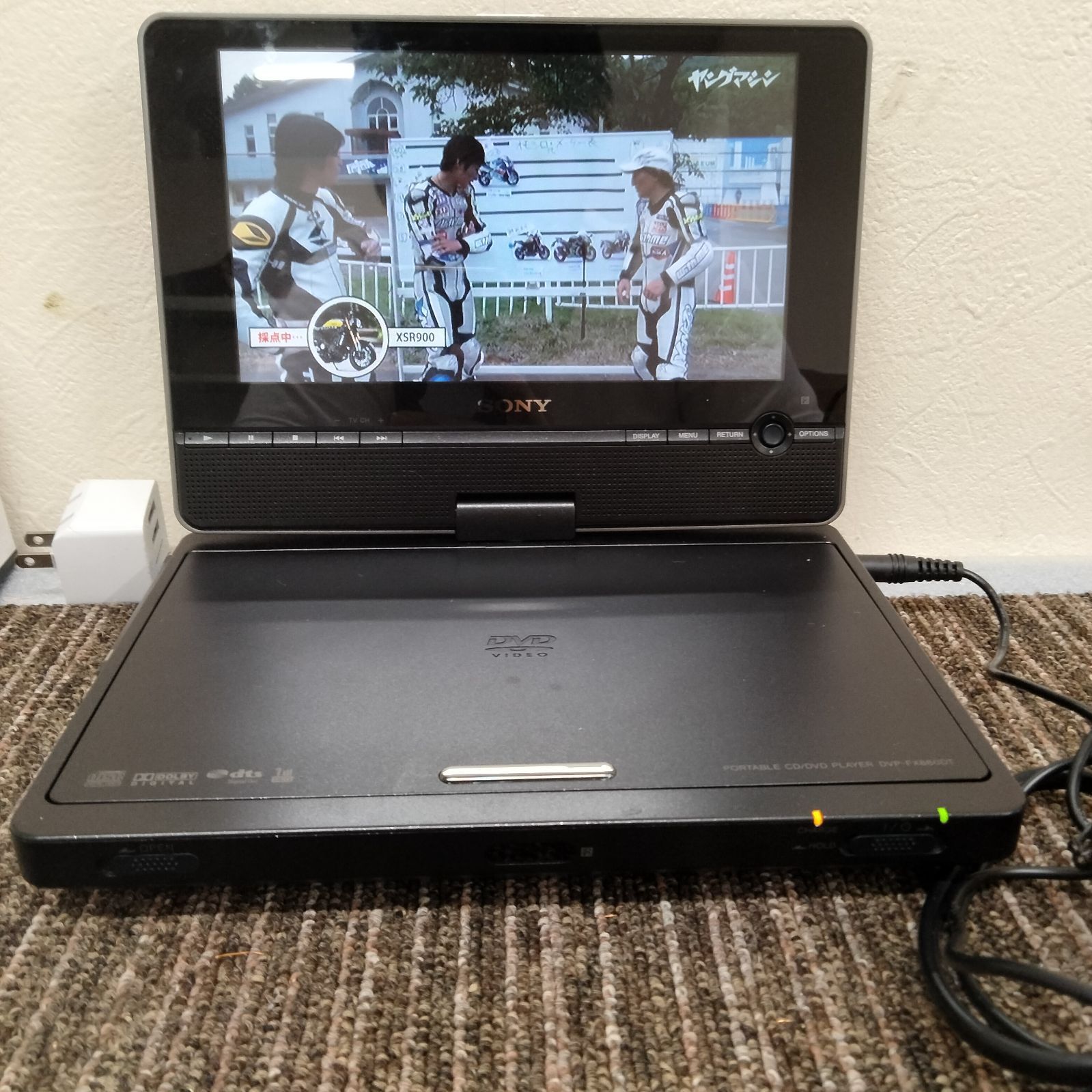 N-7152] ソニー ワンセグチューナー内蔵ポータブルDVDプレーヤー DVP