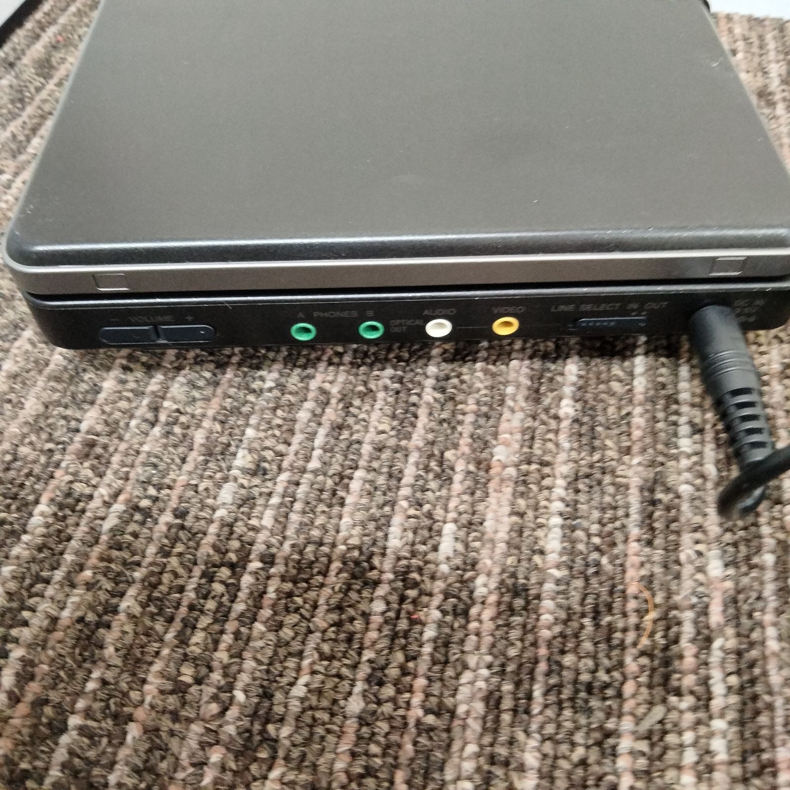 N-7152] ソニー ワンセグチューナー内蔵ポータブルDVDプレーヤー DVP