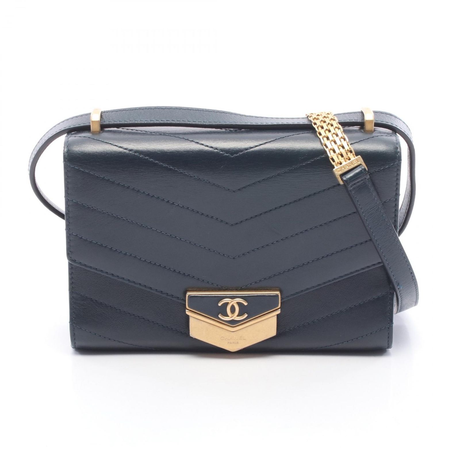 シャネル CHANEL ショルダーバッグ シェブロン Vステッチ メダル A57491 ネイビー レザー シェブロン Vステッチ メダル フラップバッグ レディース Used A