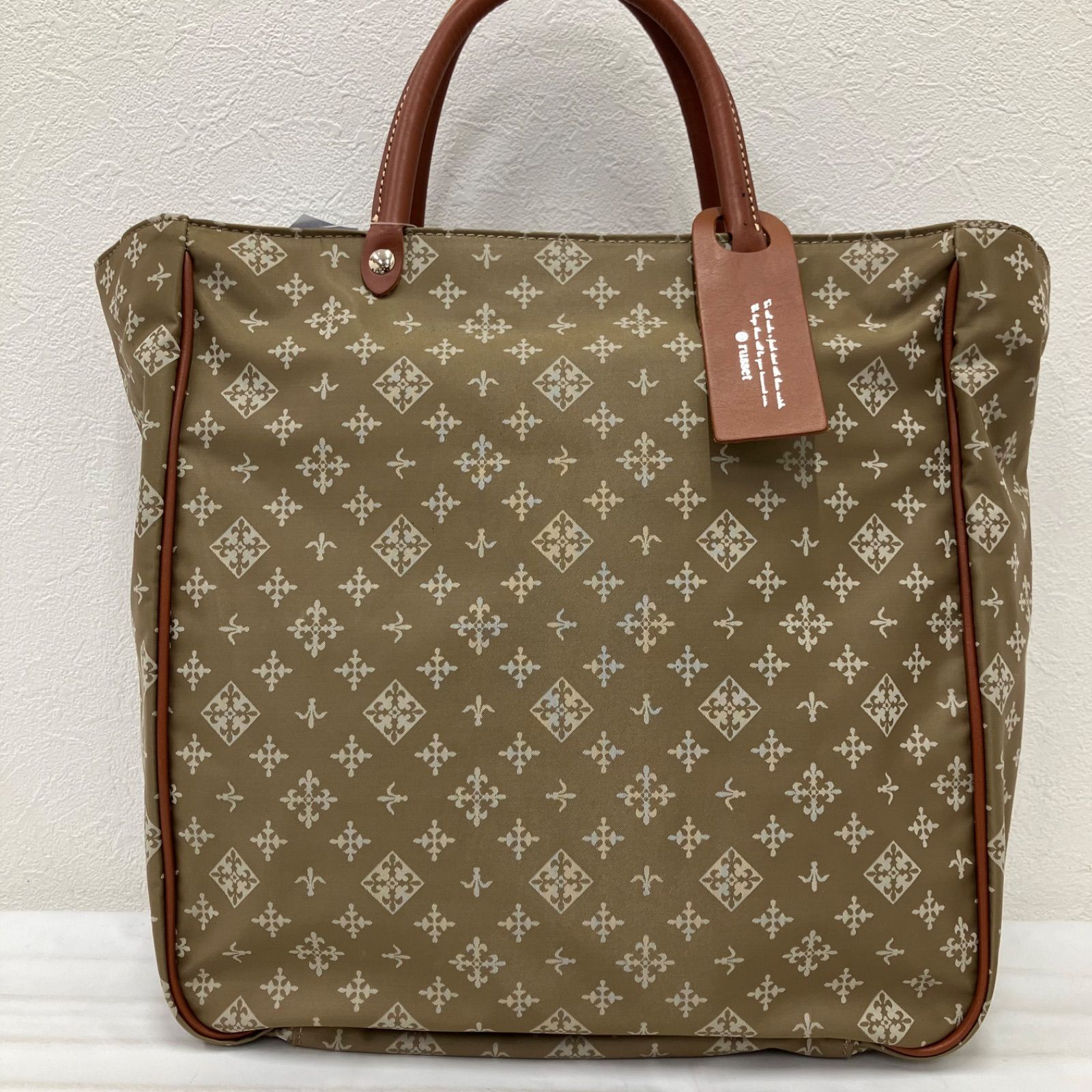 Y2332 russet ラシット トートバッグ モノグラム 総柄 ベージュ 