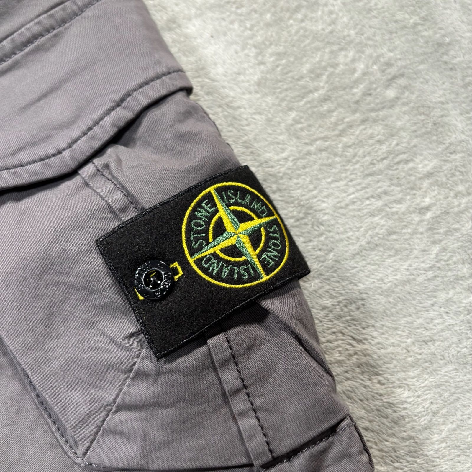 新古品 タグ付き STONE ISLAND ストーンアイランド カーゴパンツ 
