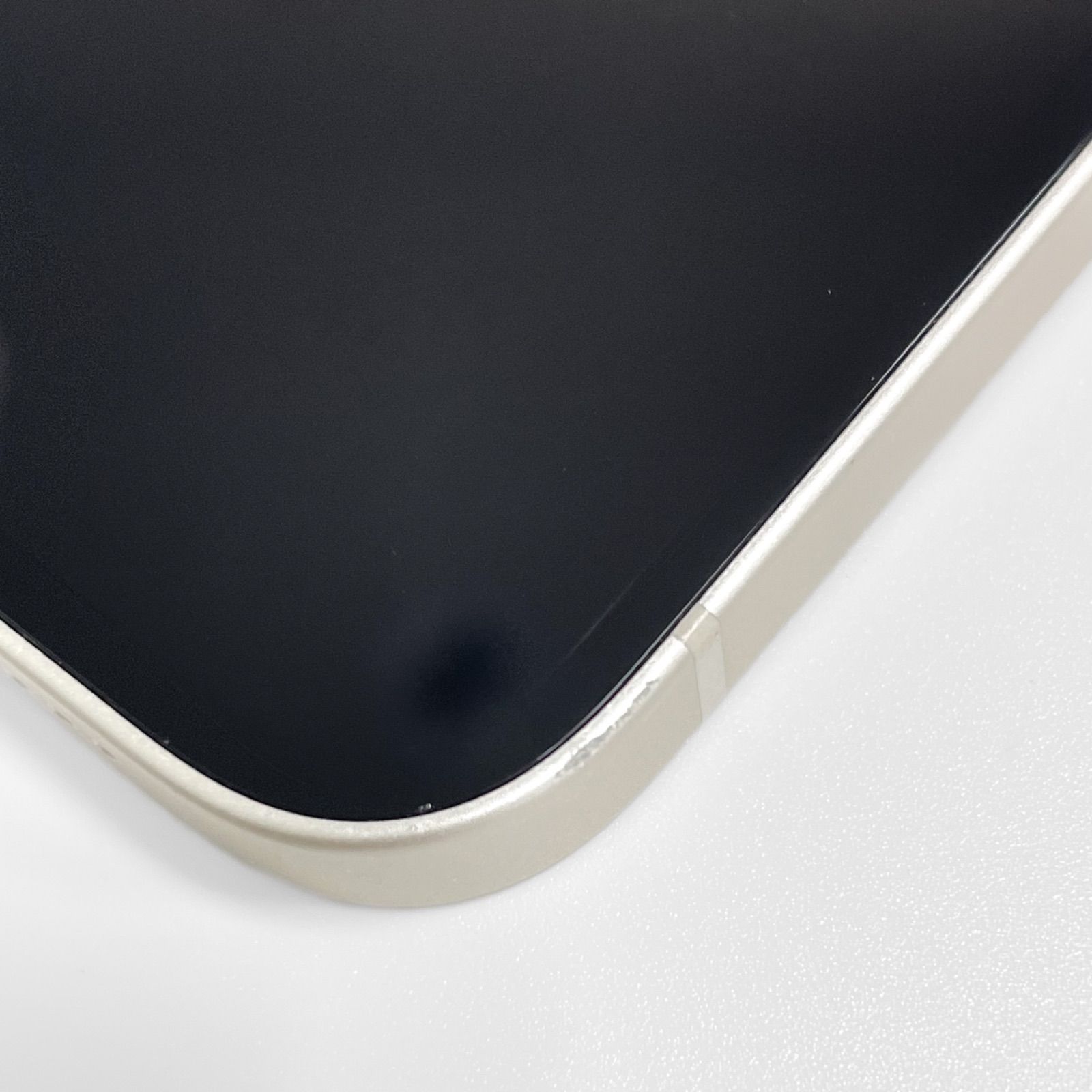 中古】iPhone13 128GB バッテリー88~93％ スターライト docomo 本体