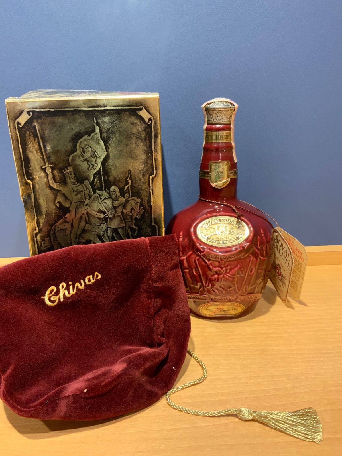 飲料・酒 古酒 シーバスロイヤルサルート 21年 茶色陶器ボトル 700ml