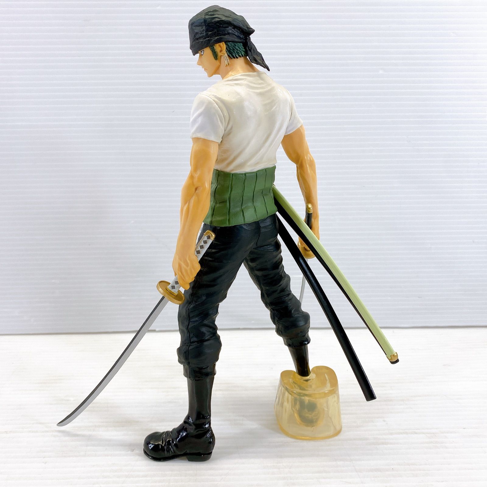 (未使用･未開封品)　一番くじ ワンピース 20th anniversaryB賞ゾロ記念フィギュア全1種 wyeba8q Amazon | バンプレスト 一番くじ ワンピース 20th anniversaryB賞ゾロ