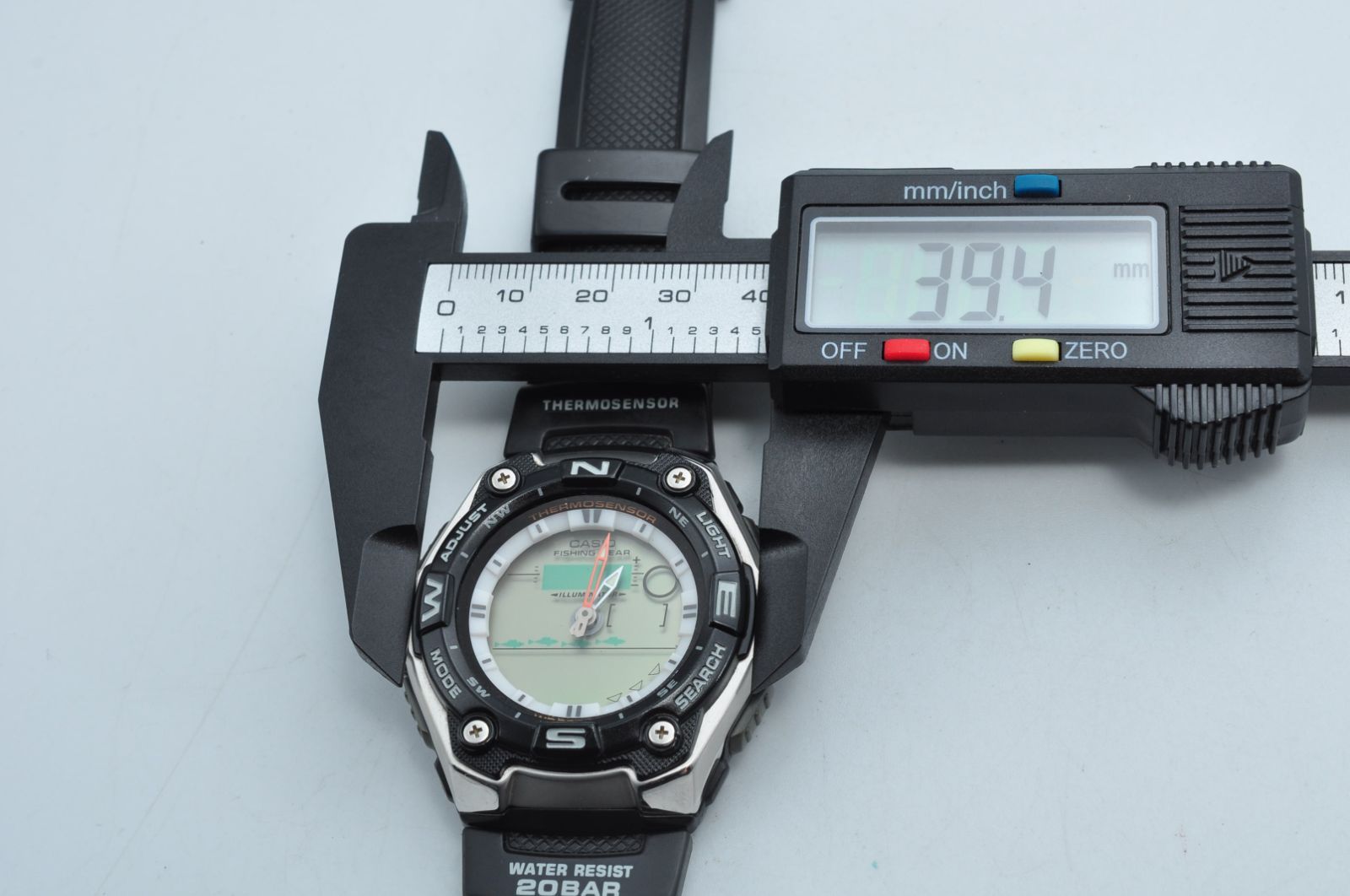 CASIO カシオAQW-101 デジタル Quartz クォーツ ウォッチ 腕時計