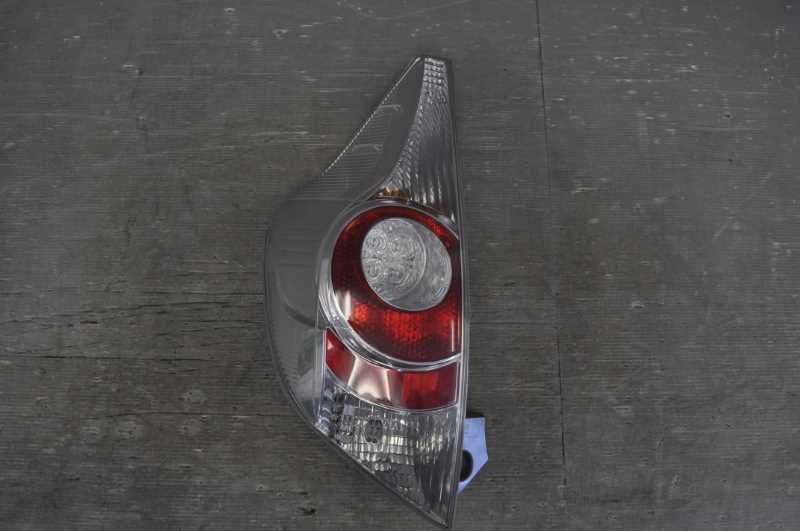 左 テールライト LED テールランプ (NHP10) アクア S 前期 52-252 81560-52693 s023715D
