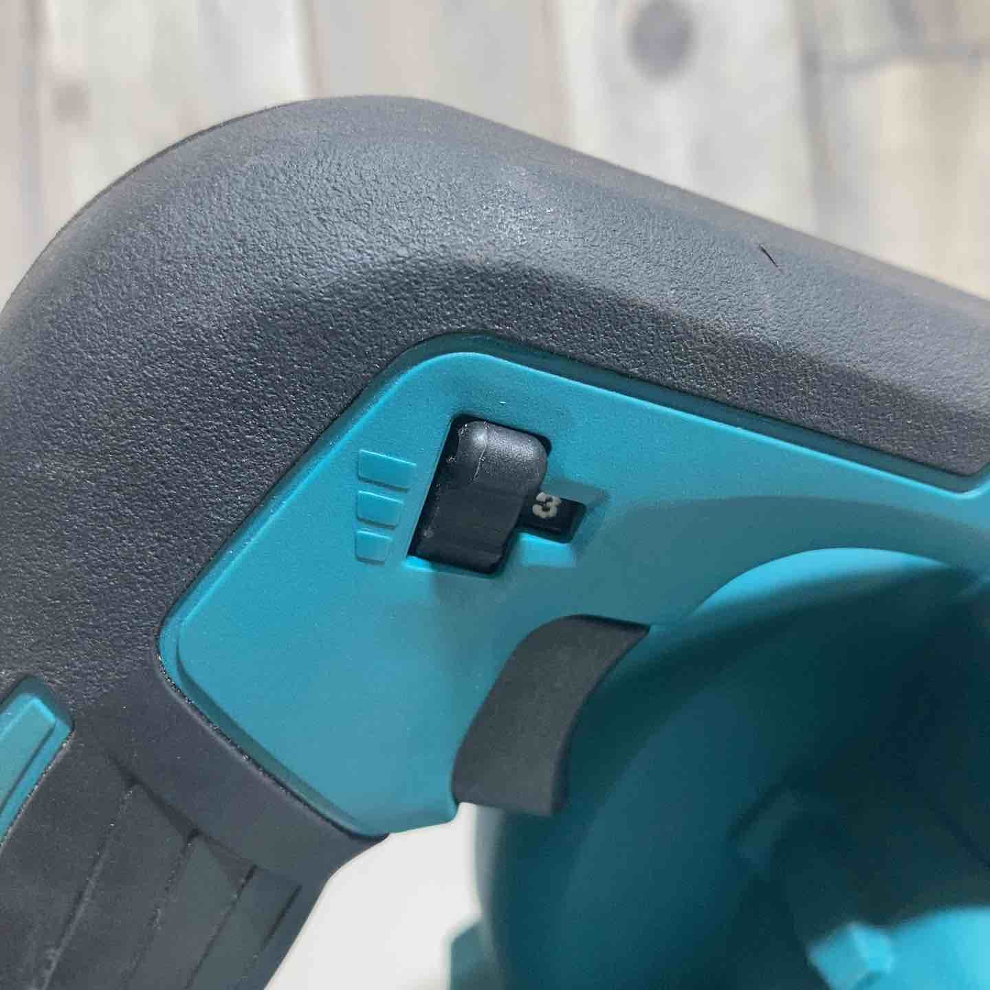 ★マキタ(makita) 18Vコードレスブロワ UB185DZ 先端有【戸田店】 ★マキタ(makita) 18Vコードレスブロワ UB185DZ 先端有【戸田店】
