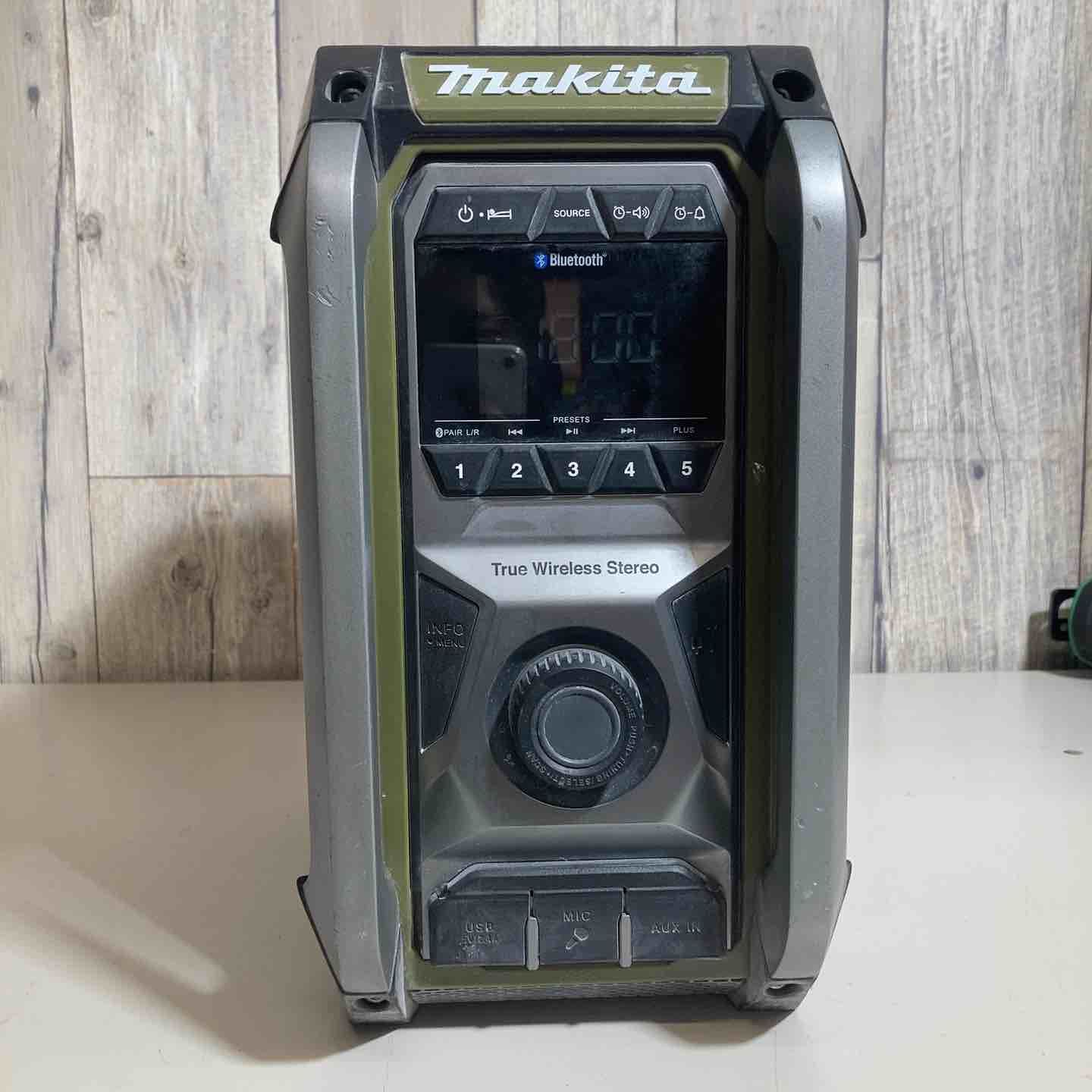 ★マキタ(makita) 10.8-40Vコードレスラジオ MR005GZO 本体のみ【戸田店】