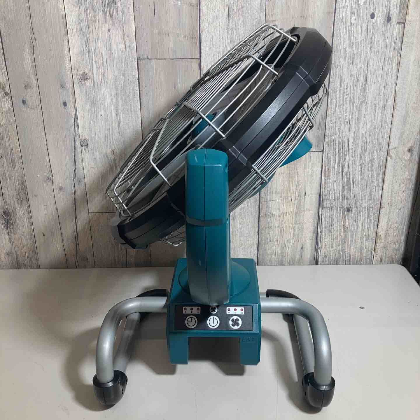 ☆マキタ(makita) 14.4/18Vコードレス産業扇 CF300DZ ACアダプタ付き【戸田店】