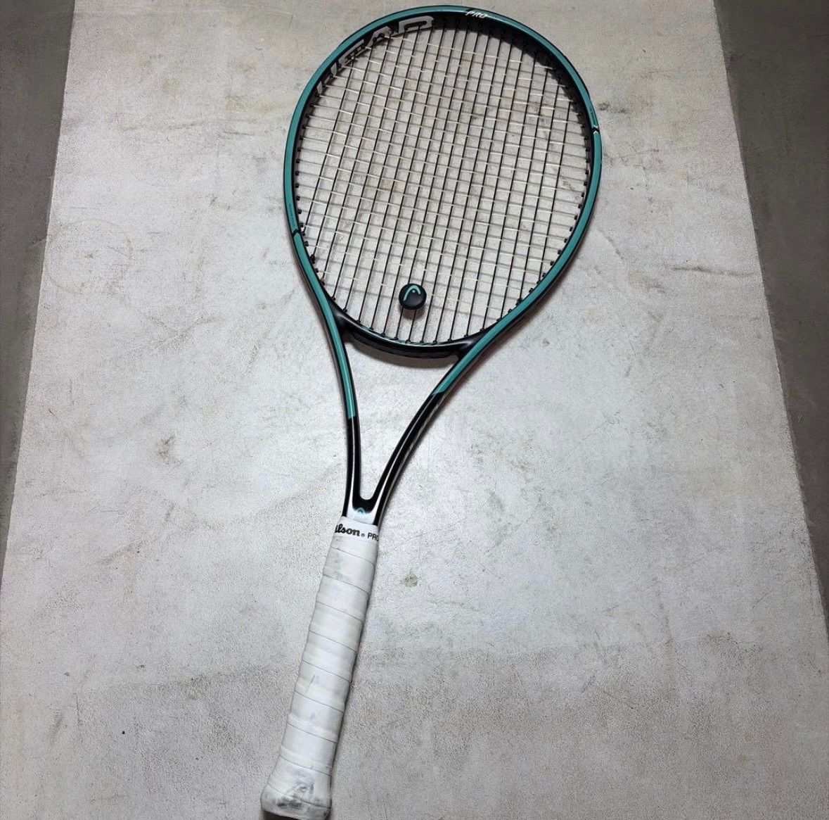 HEAD GRAVITY PRO GRAPHENE 360+ 硬式テニスラケット